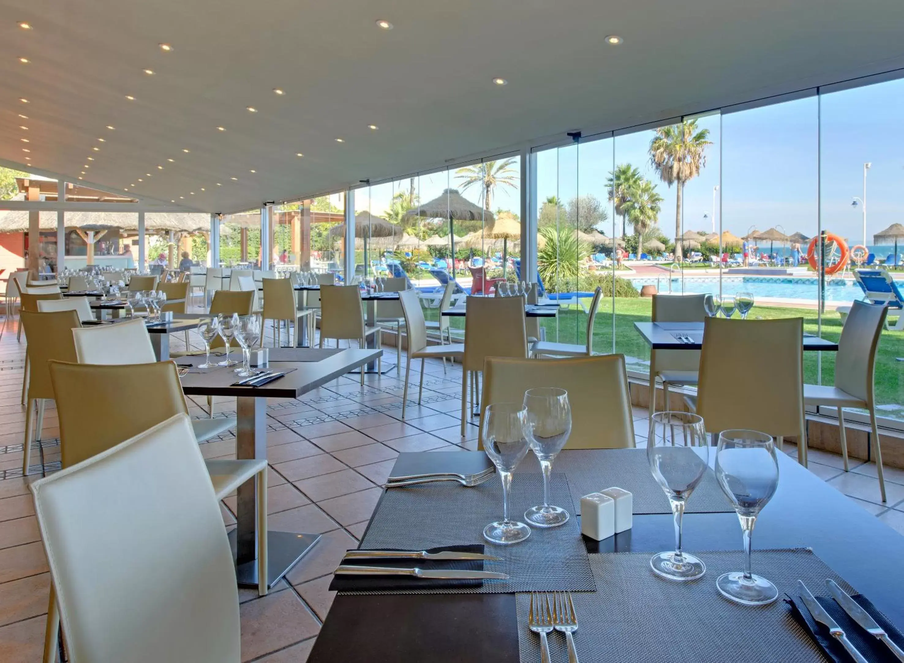 Restaurant/Places to Eat in Sol Guadalmar