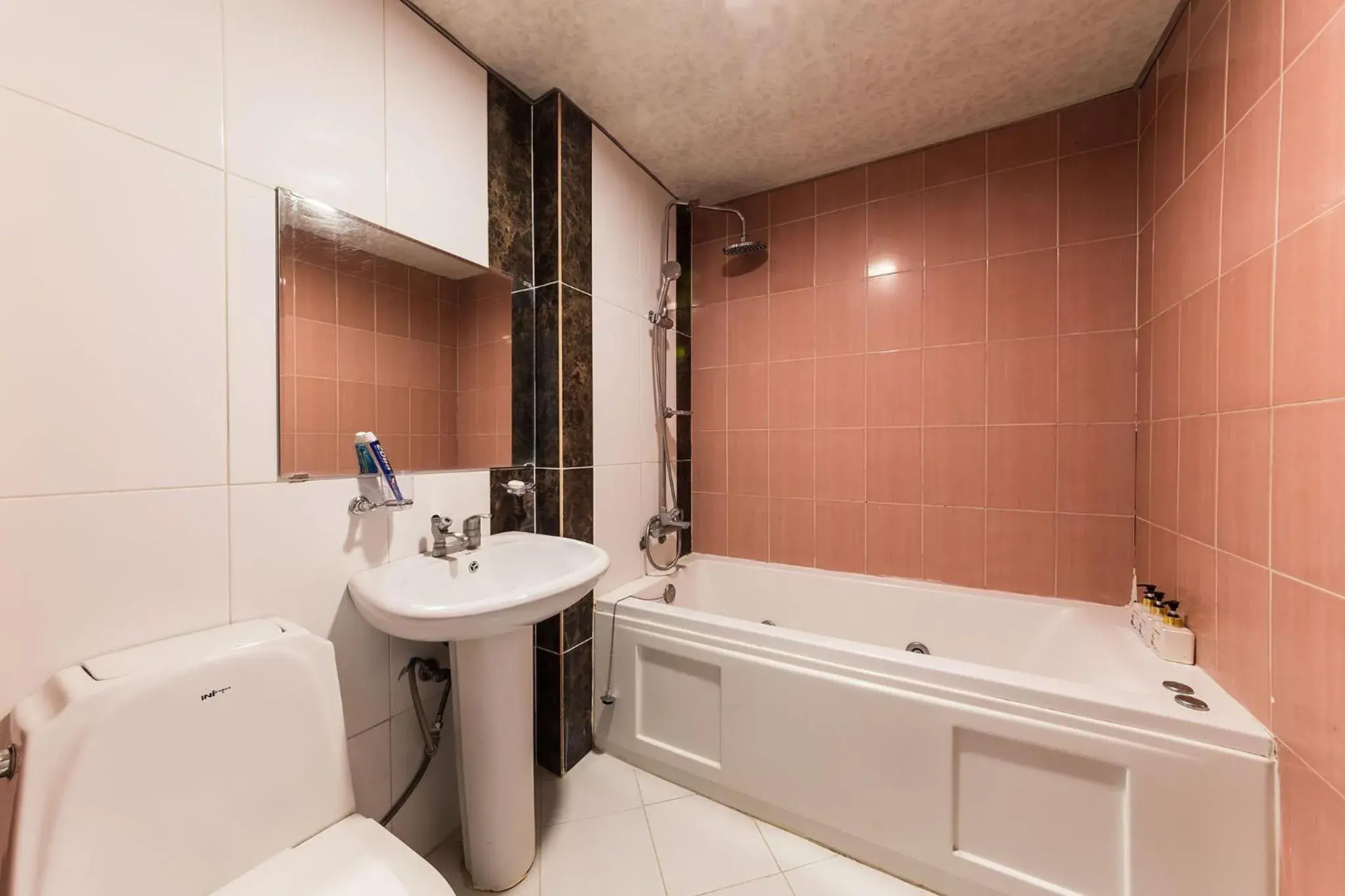 Goodstay Grand Motel Chuncheon Goodstay Grand Motel Chuncheon