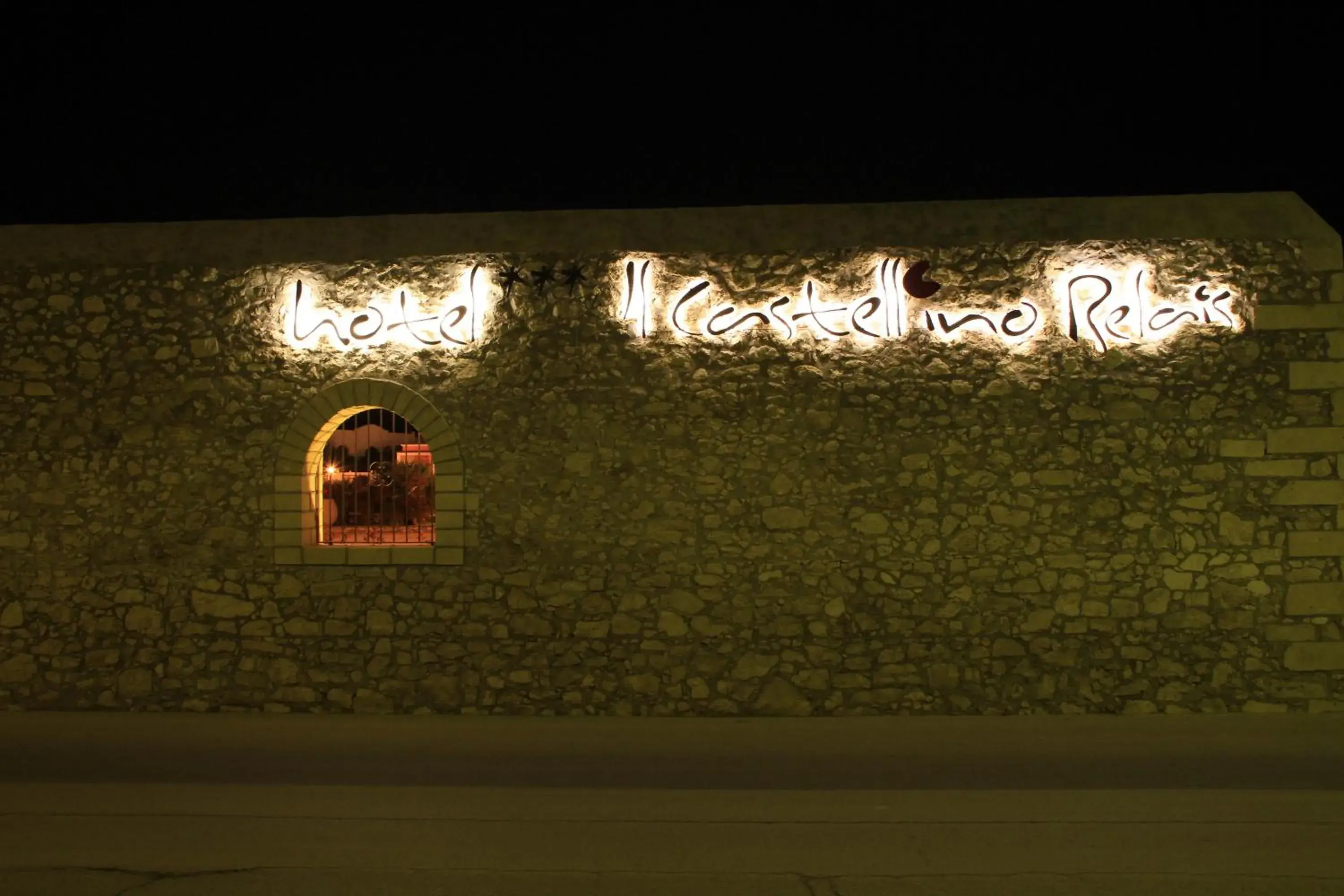 Facade/entrance in Hotel Boutique Il Castellino Relais