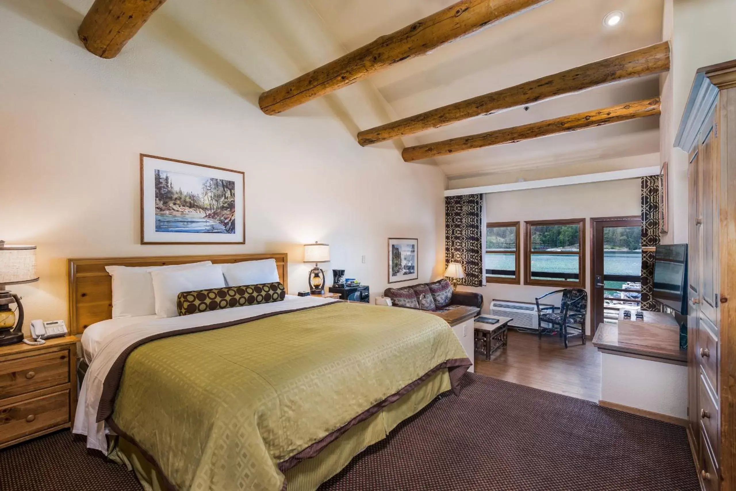 Bed in The Pines Resort & Conference Center Bed in The Pines Resort & Conference Center