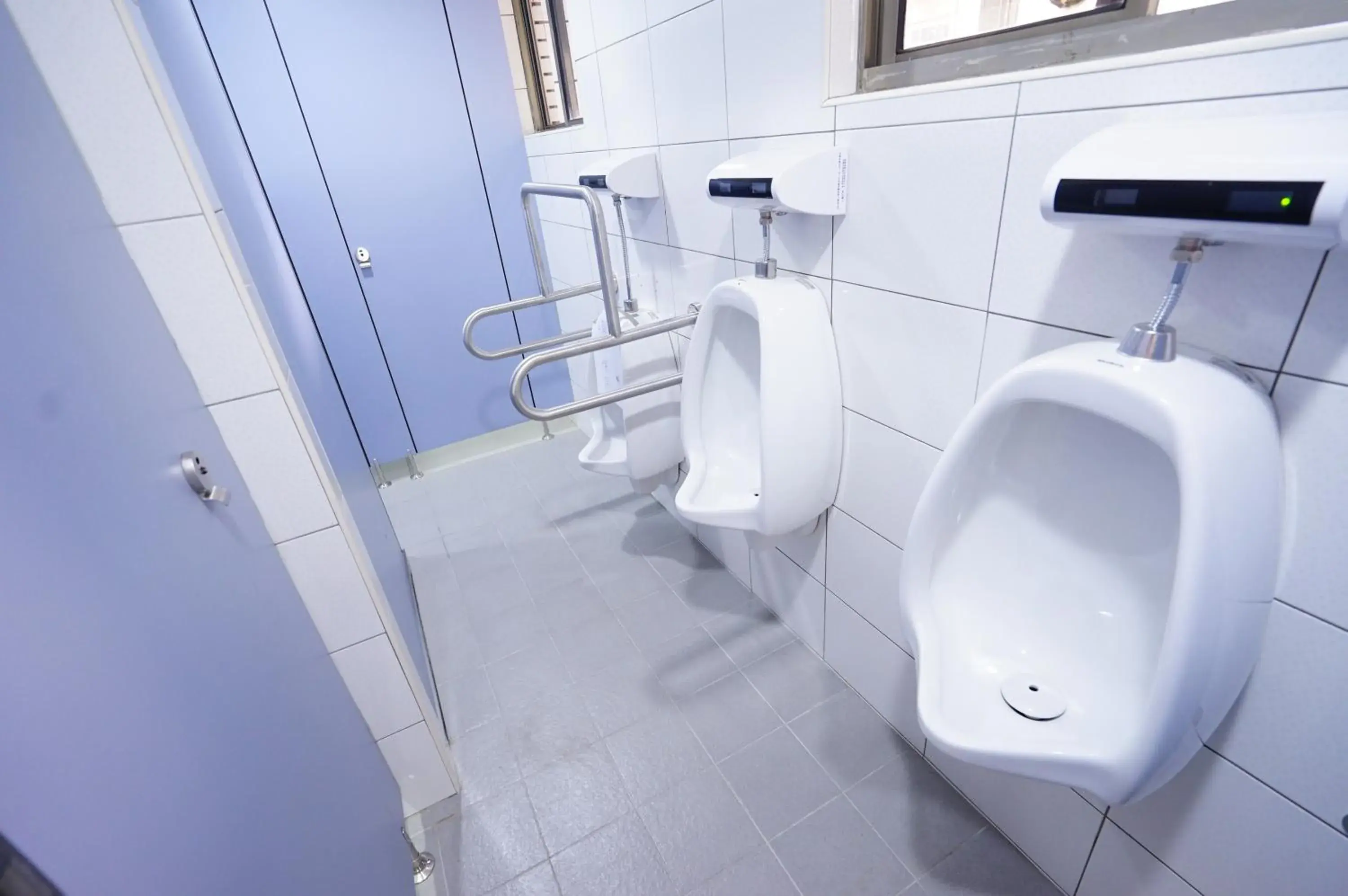 Toilet, Bathroom in Cavemen Hostel Taipei Station Youth Branch