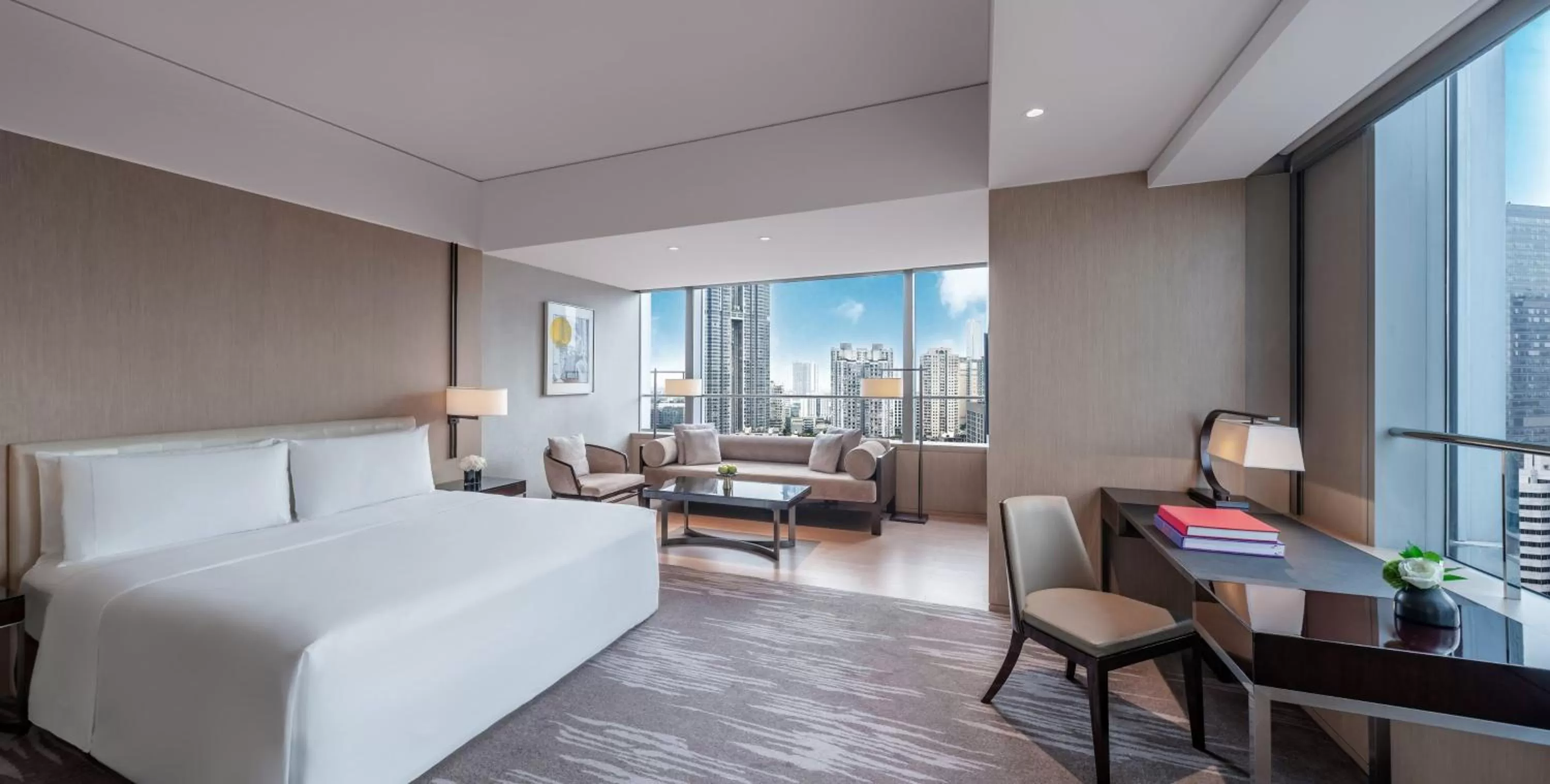 Photo of the whole room, Bed in Niccolo Chengdu