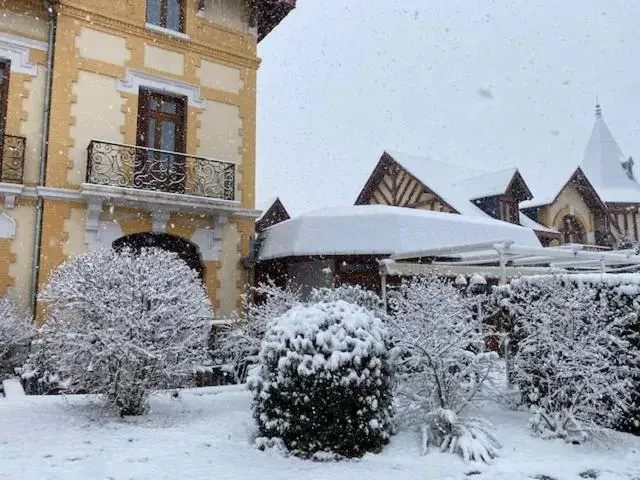 Winter in Le Manoir d'Agnès