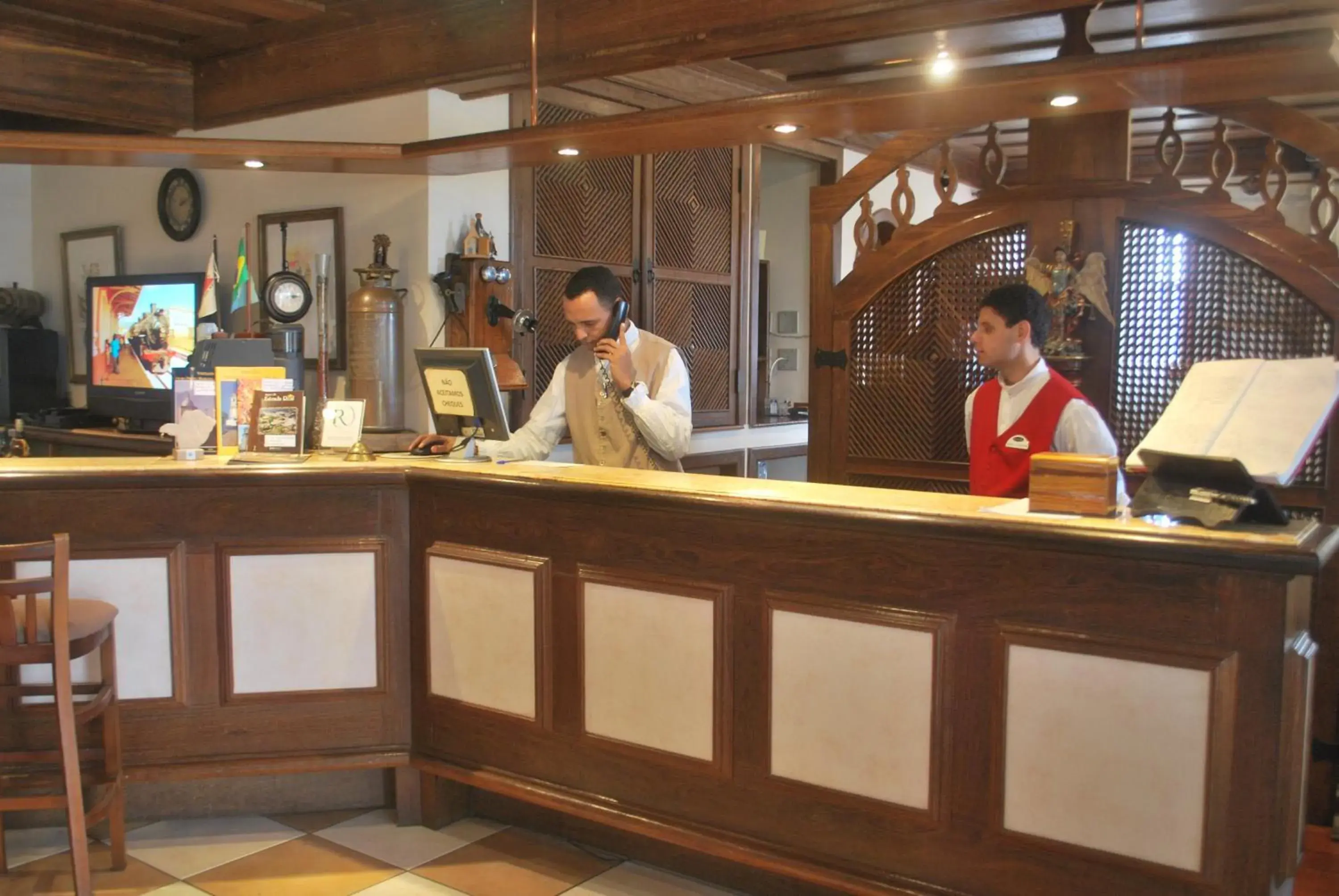 Staff, Lobby/Reception in Hotel Pousada do Arcanjo