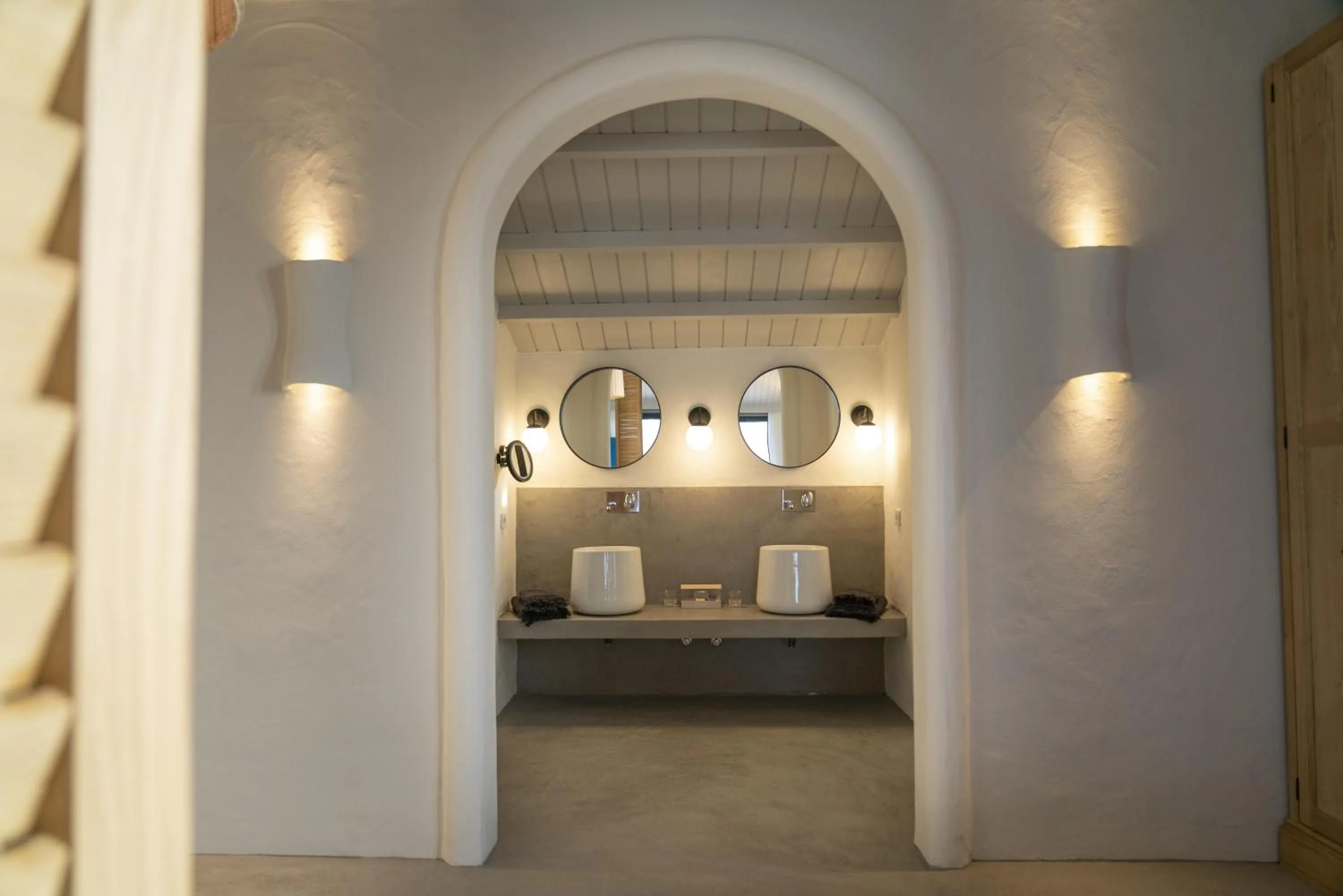 Bathroom, Bed in Yacht Boheme Hotel-Boutique Class - Adults Only