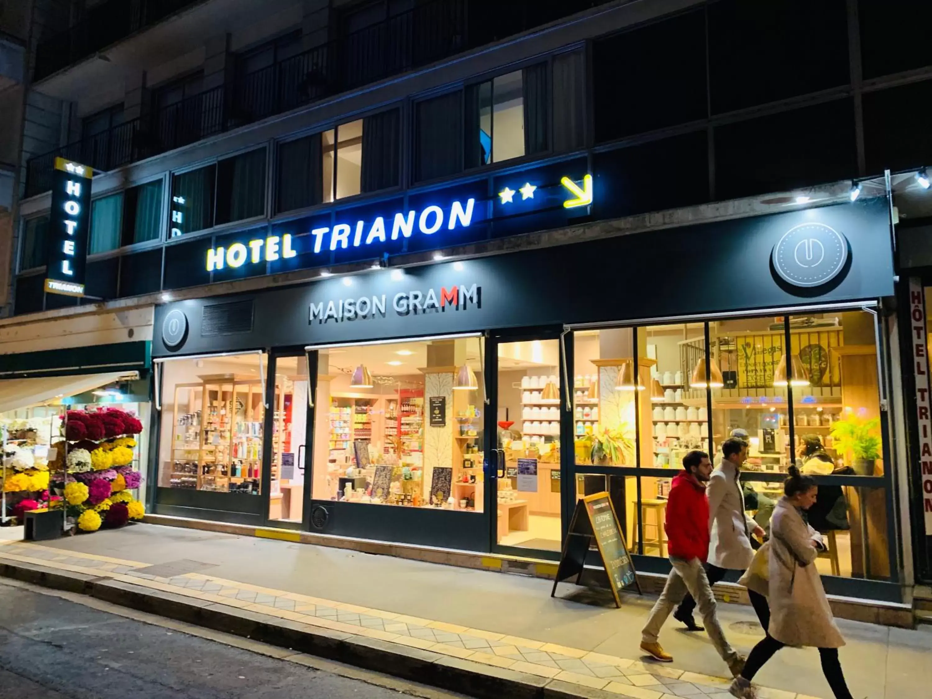 Facade/entrance in Hôtel Trianon Tours