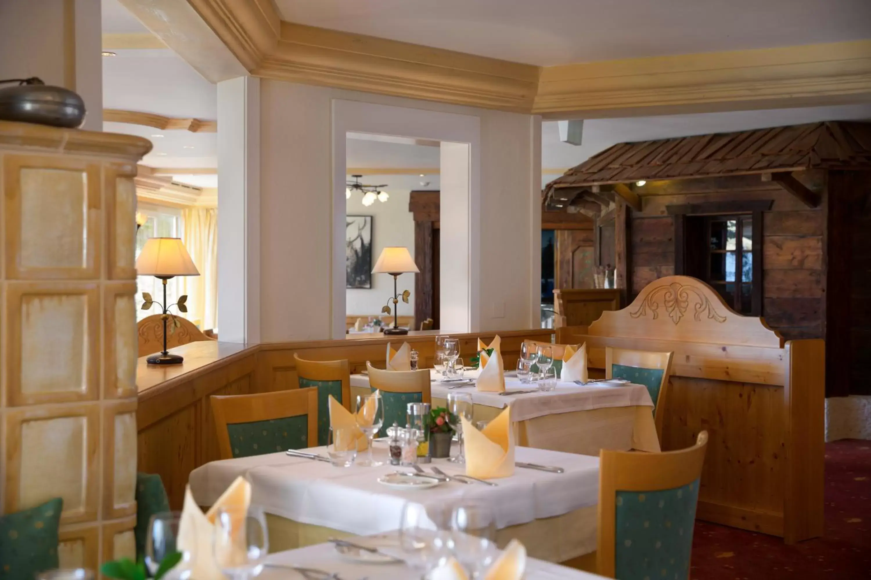 Restaurant/places to eat in Hotel Helvetia Intergolf