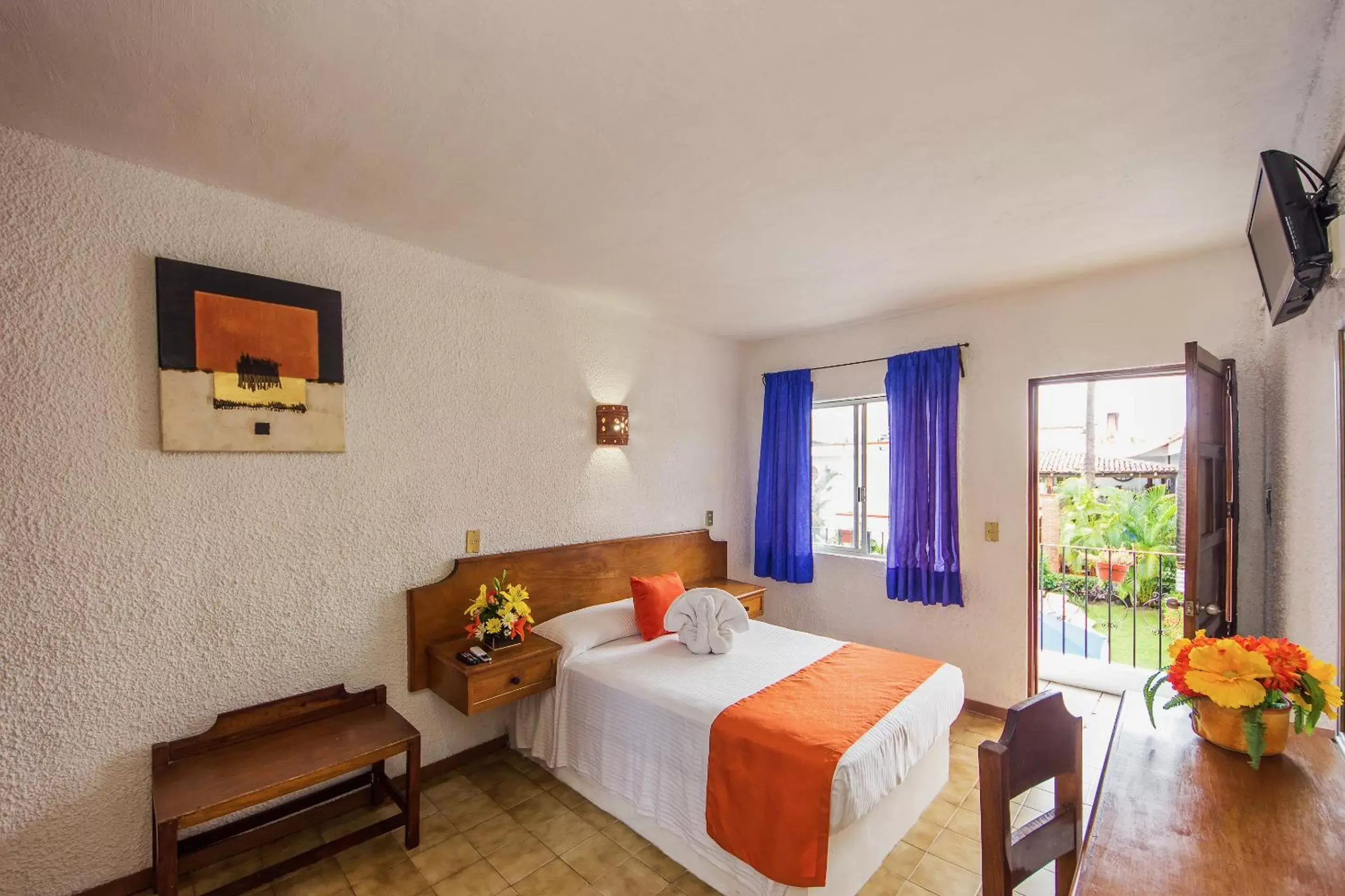 Bedroom, Room Photo in Hotel Hacienda Vallarta - Playa Las Glorias