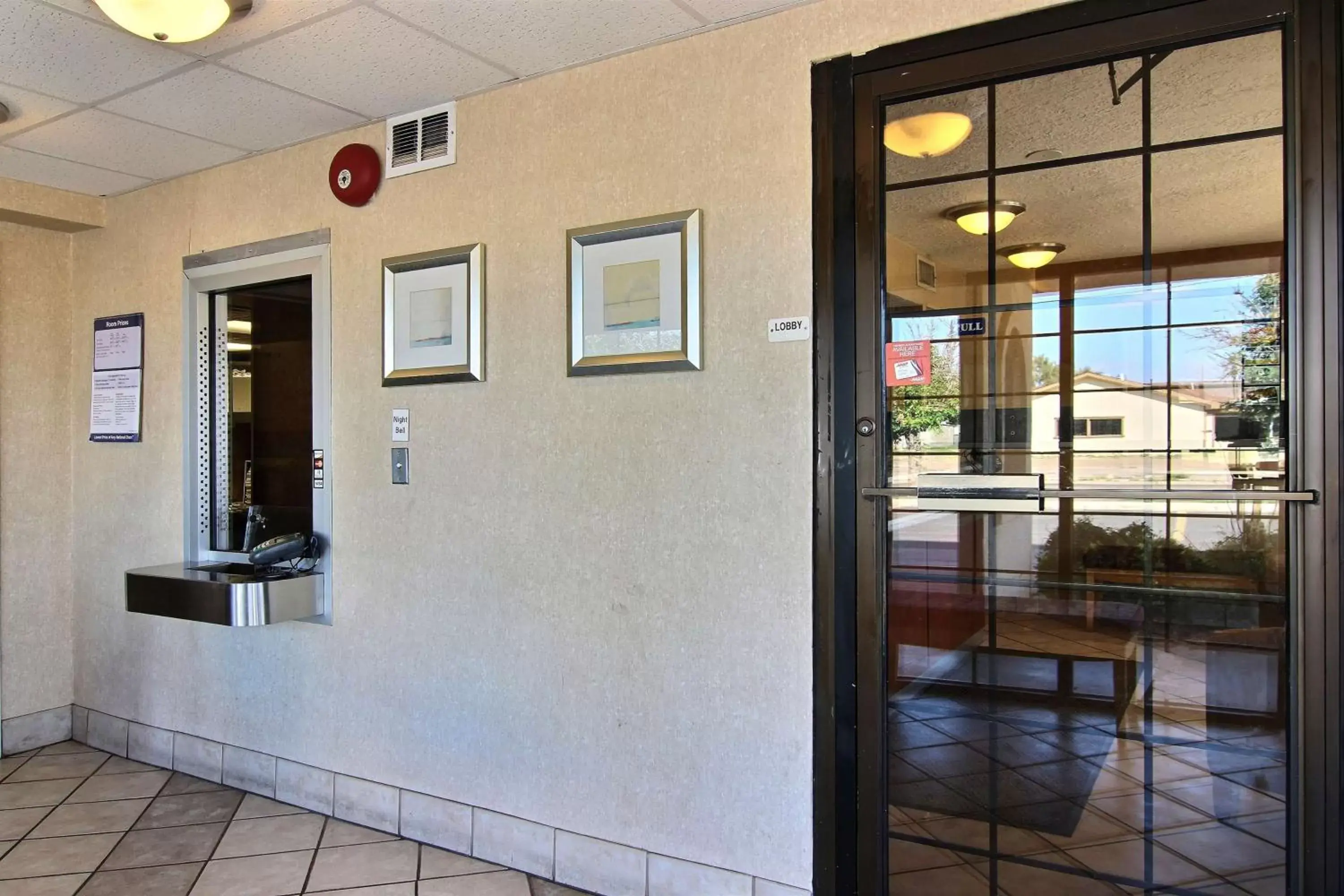 Lobby or reception, Facade/Entrance in Motel 6-Amarillo, TX - Airport