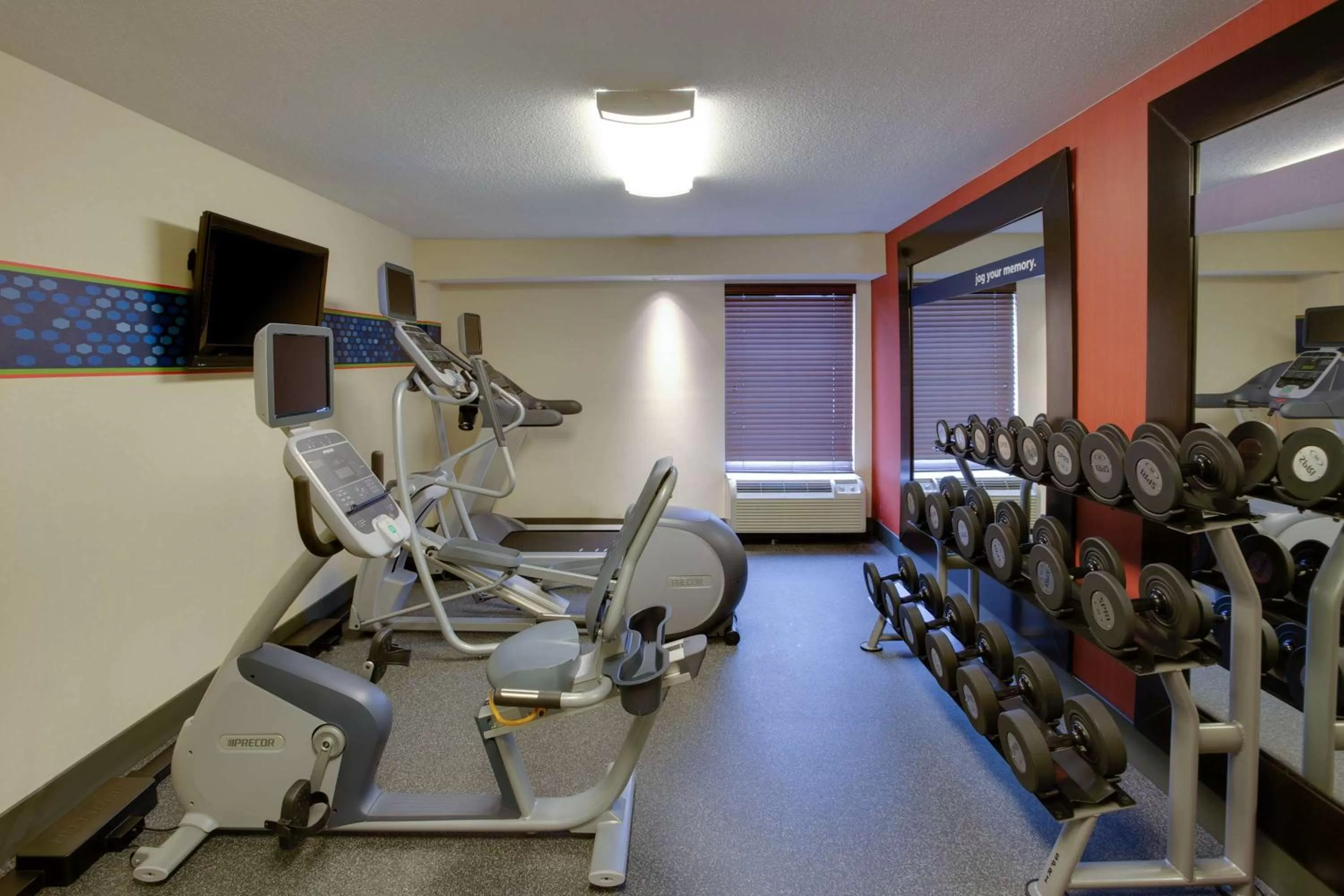 Fitness centre/facilities in Hampton Inn Chester