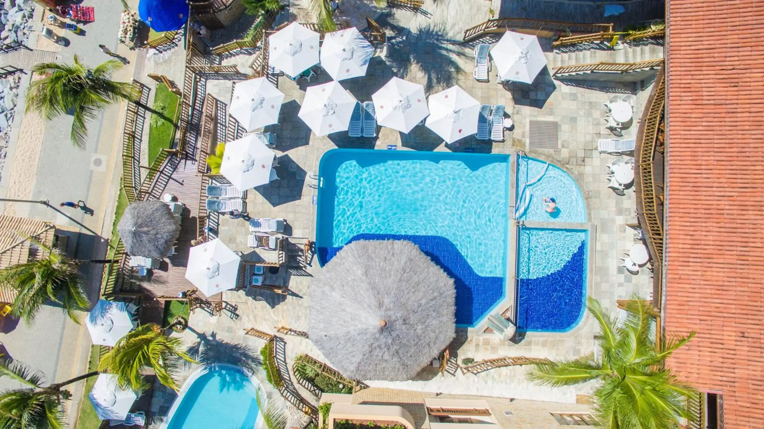 Aqua park in Visual Praia Hotel