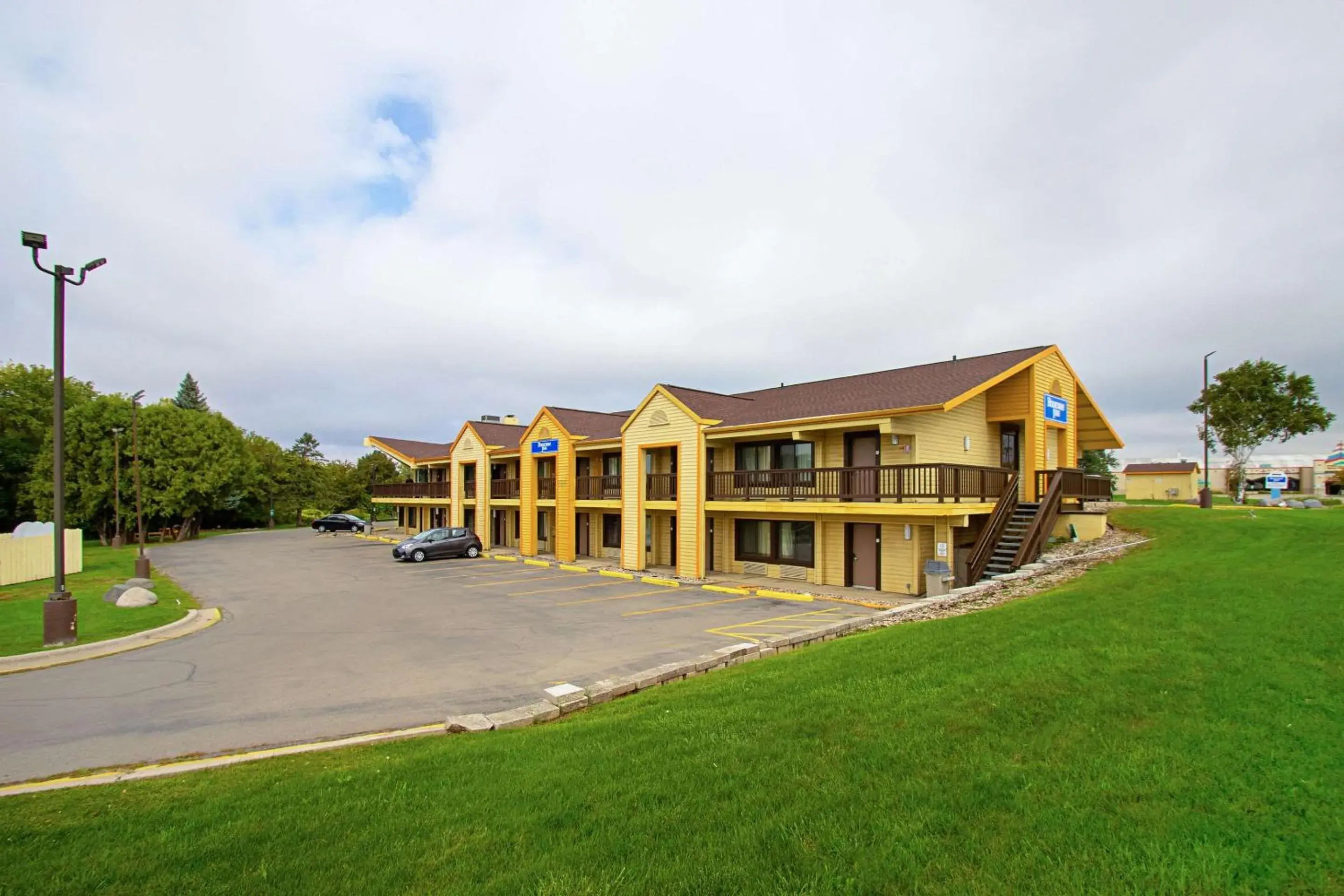 Property building in Travelodge by Wyndham Appleton Property building in Travelodge by Wyndham Appleton