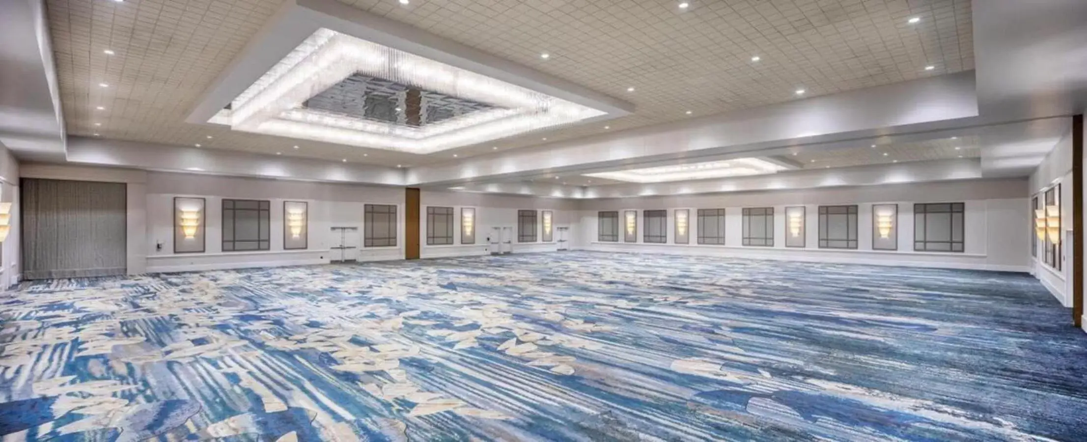 Business facilities, Swimming Pool in Rosen Centre Hotel Orlando Convention Center