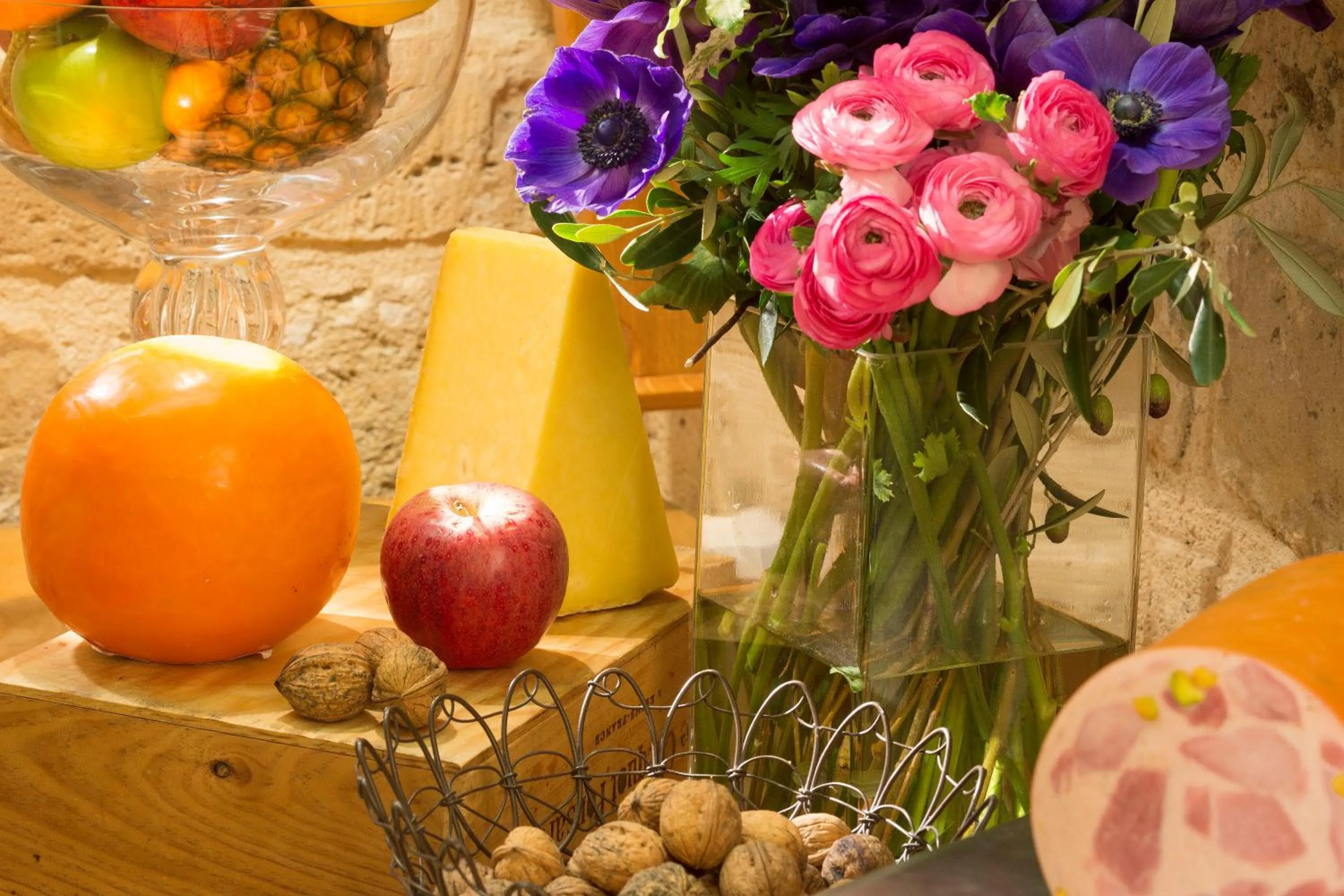 Restaurant/places to eat in Hôtel Cordelia Opéra-Madeleine