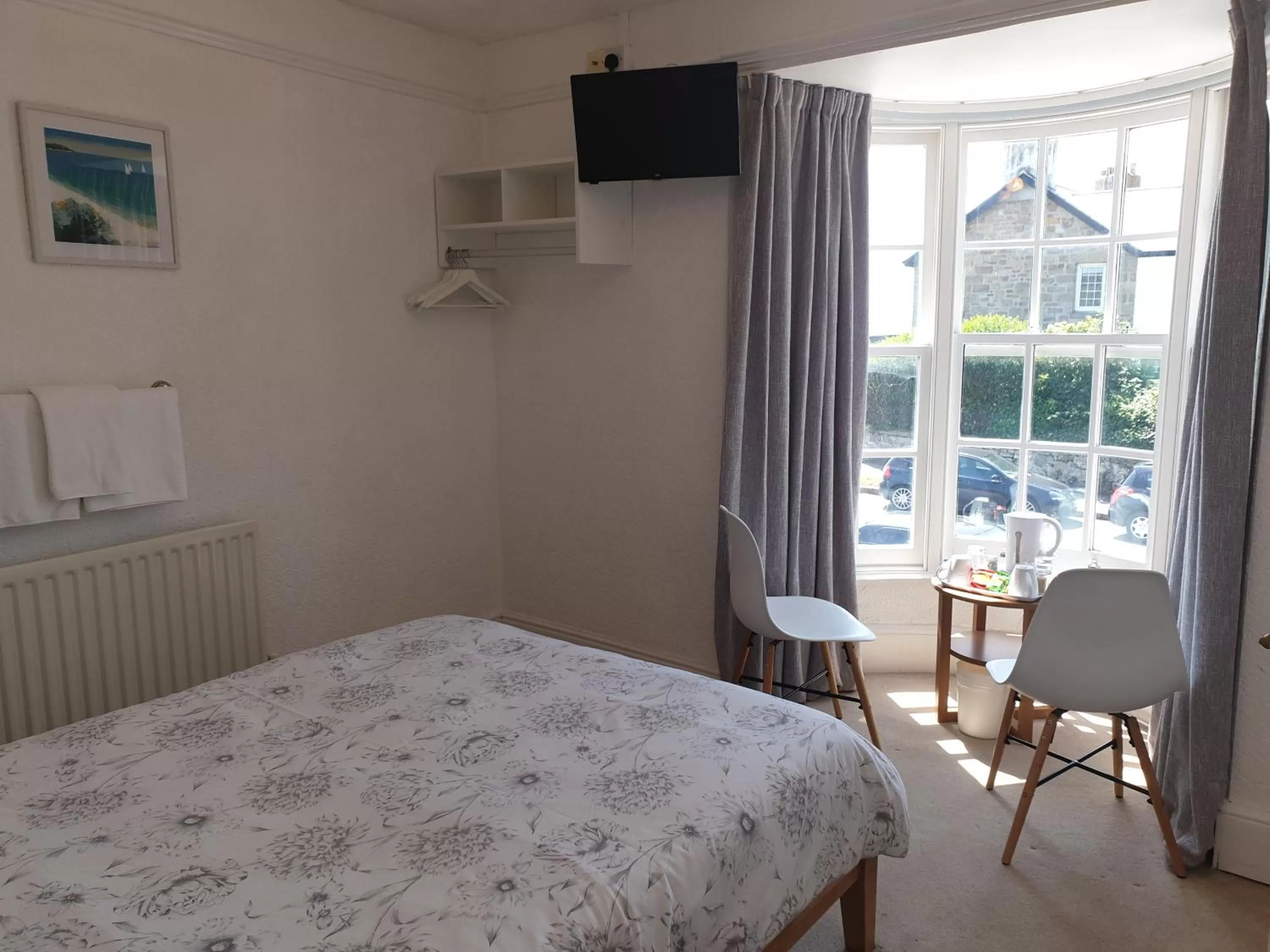 Bedroom, Bed in Bay Lodge