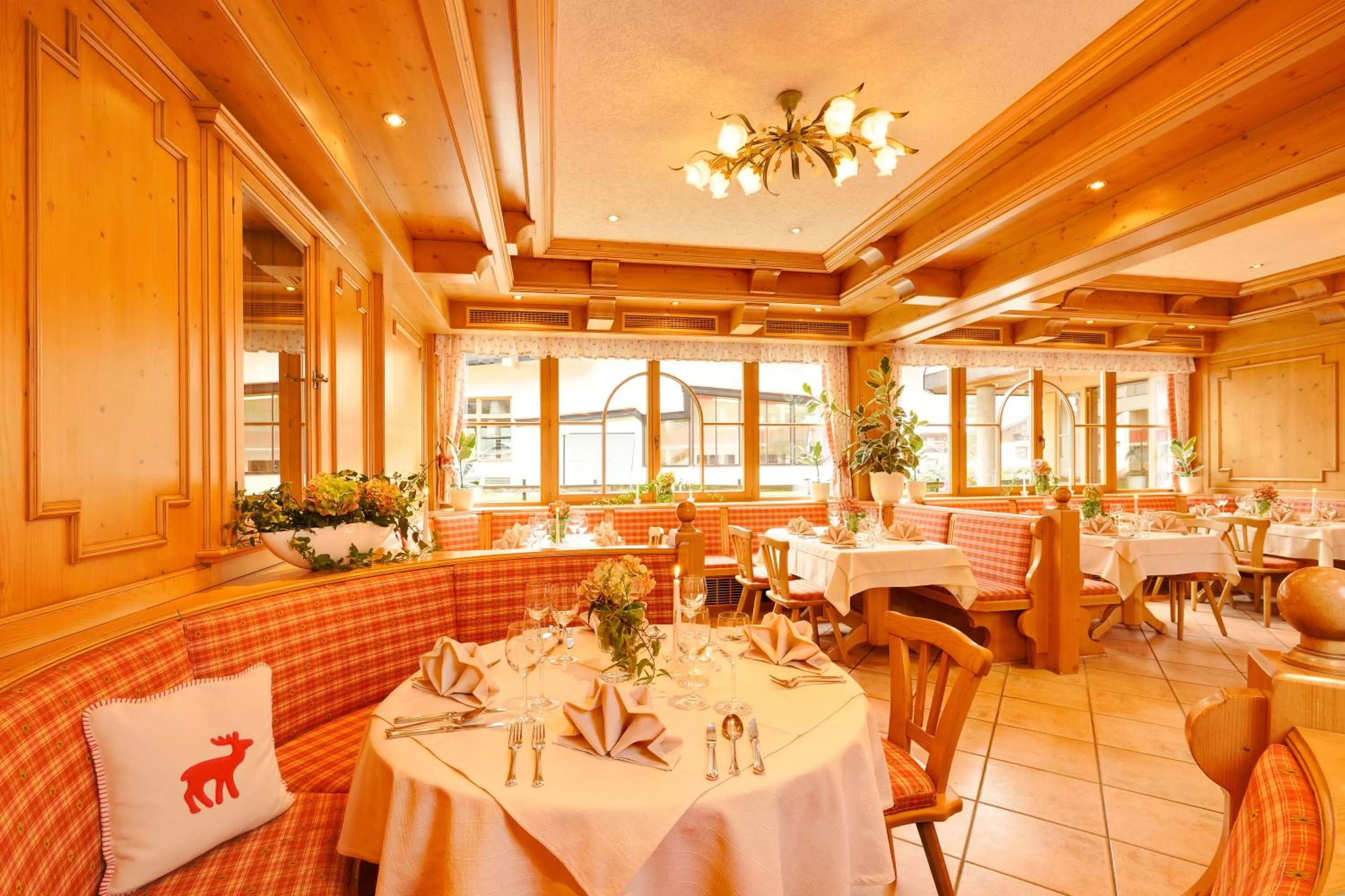 Restaurant/Places to Eat in Aparthotel Kleinwalsertal