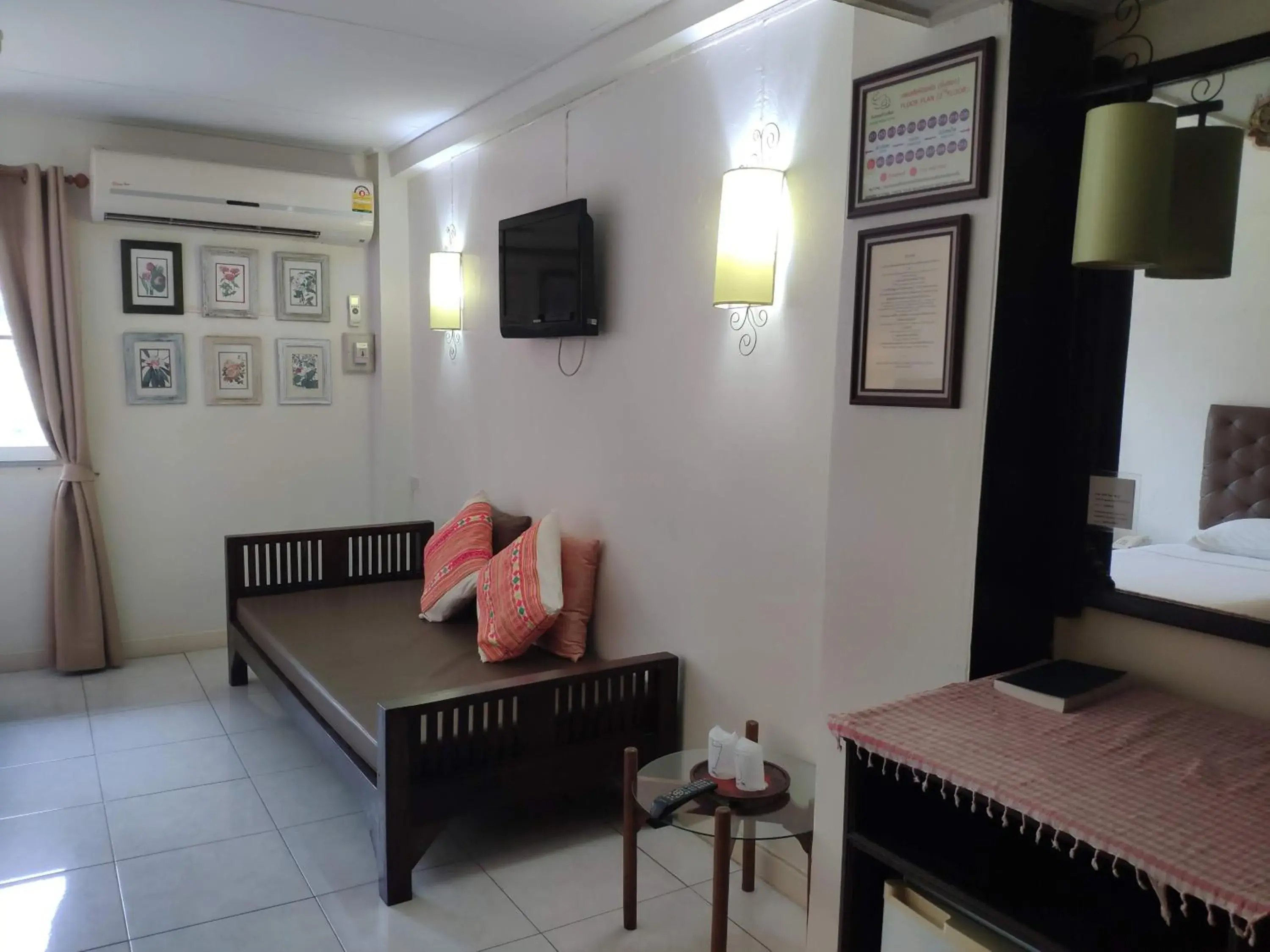 Seating Area in Changpuak Hotel