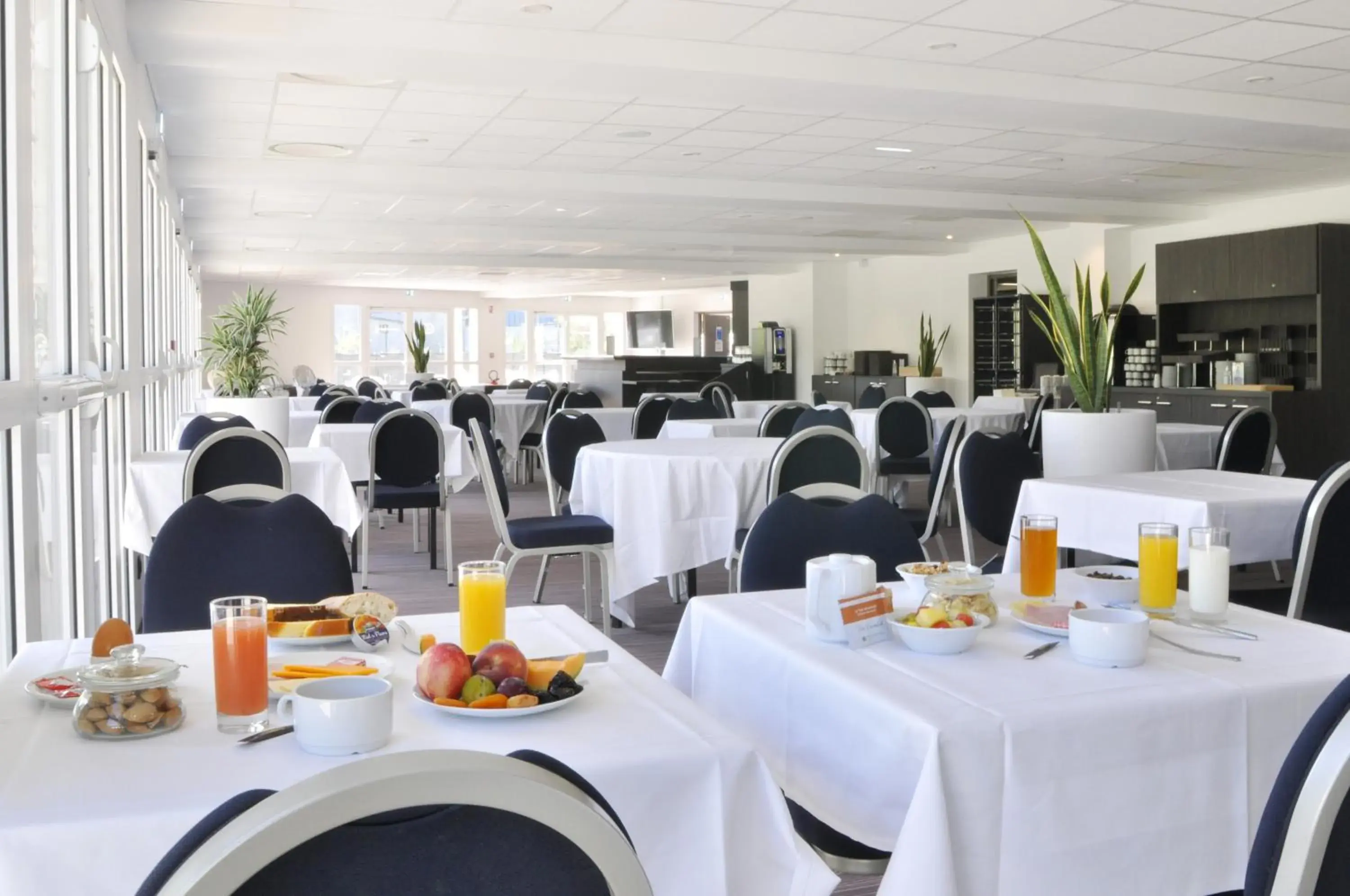 Restaurant/Places to Eat in Golden Tulip La Baule