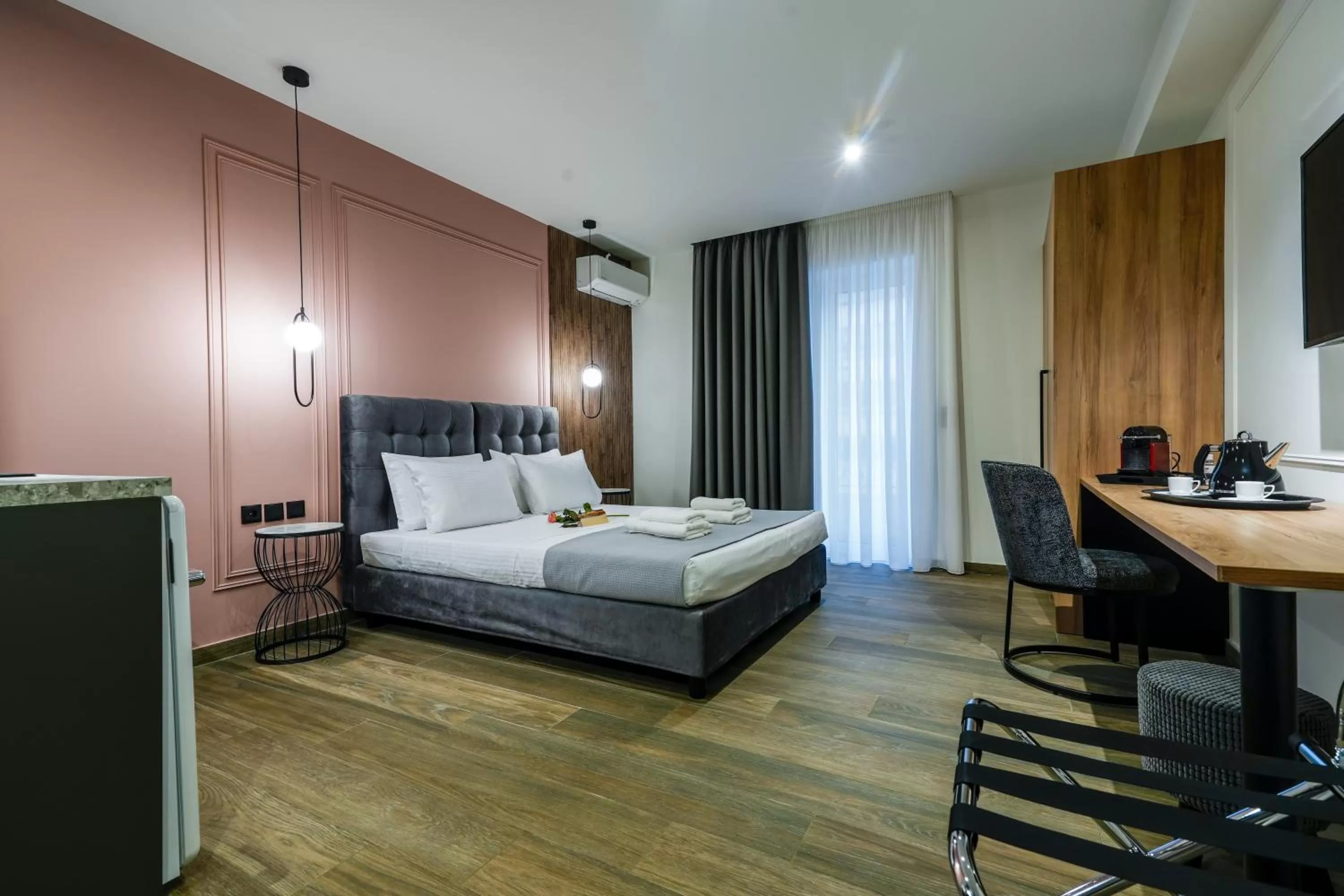 Photo of the whole room in CASA DIVINUS SUITES