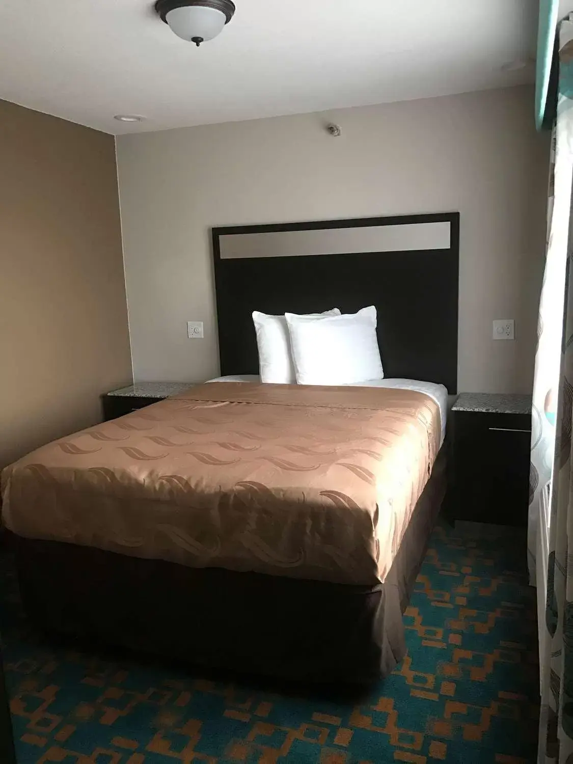 Bedroom, Bed in SureStay Hotel by Best Western Brownsville
