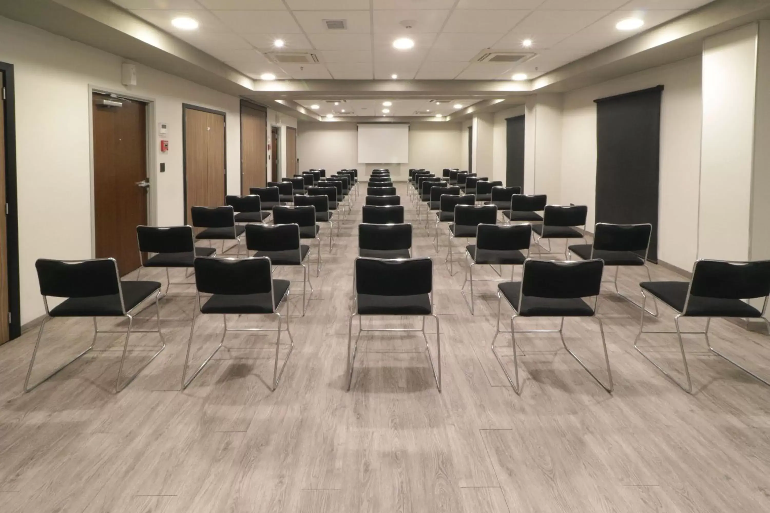 Meeting/conference room in City Express by Marriott Piedras Negras