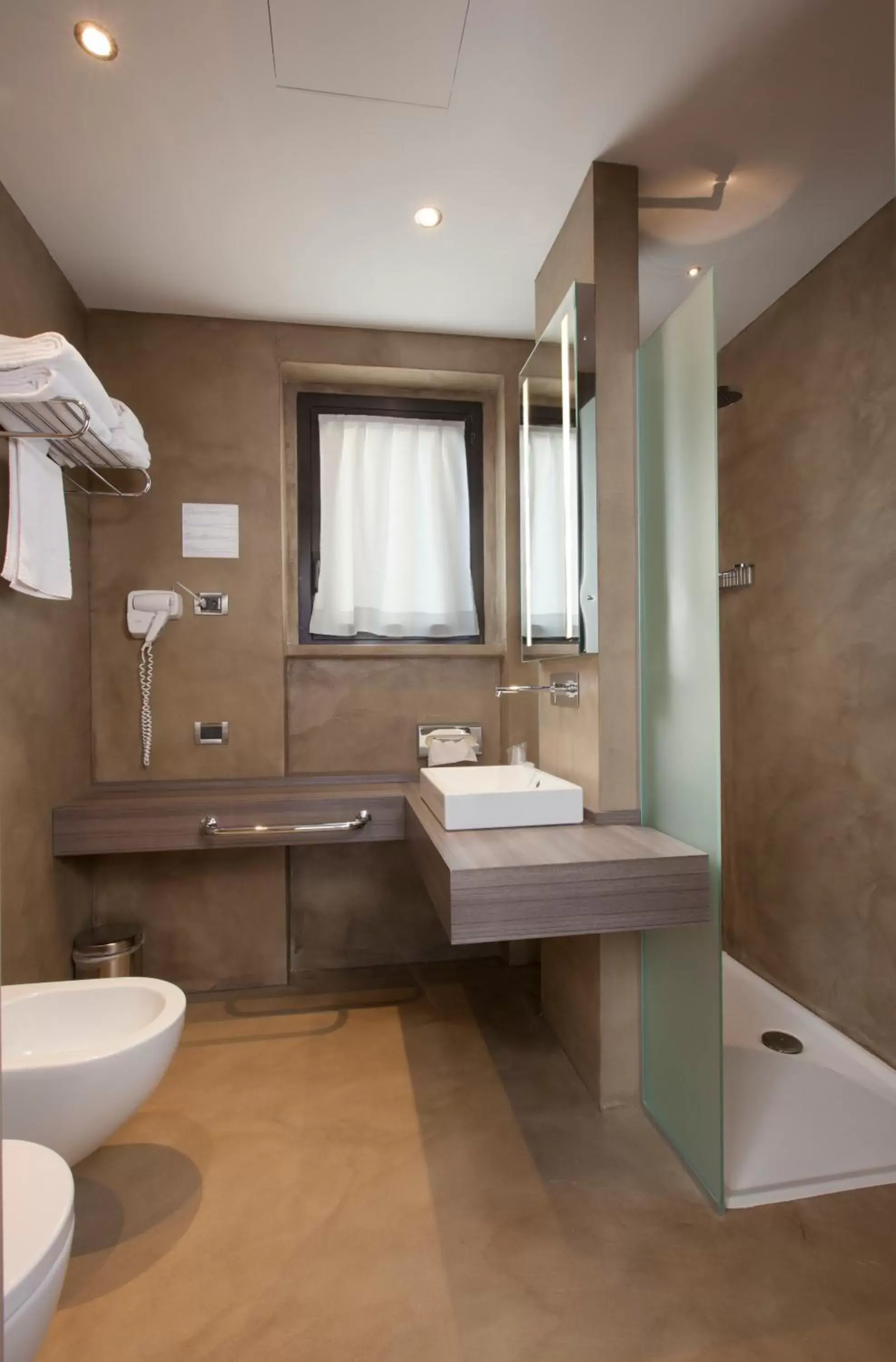 Bathroom in Best Western Plus Borgolecco Hotel