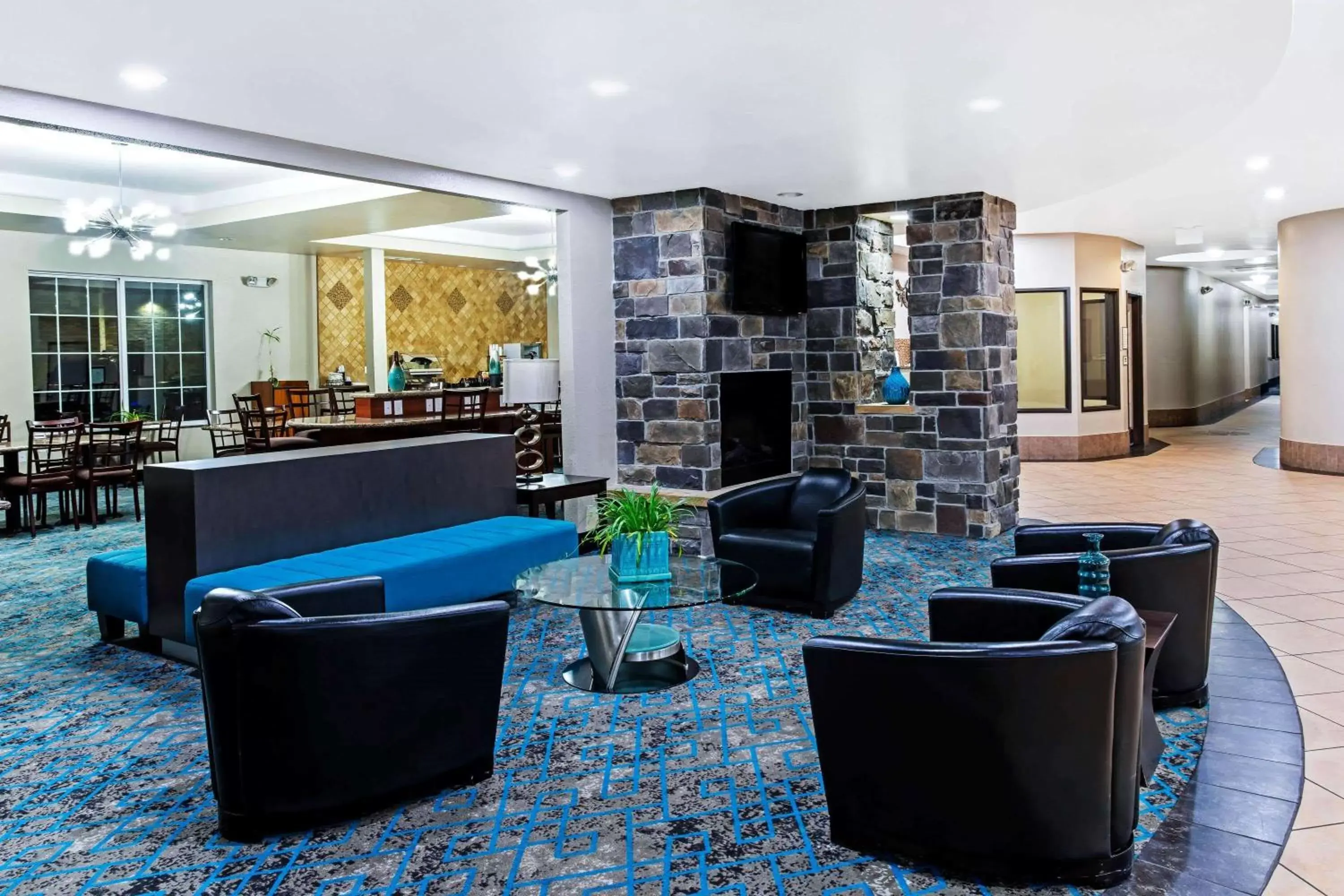 Lobby or reception in La Quinta by Wyndham Denver Gateway Park