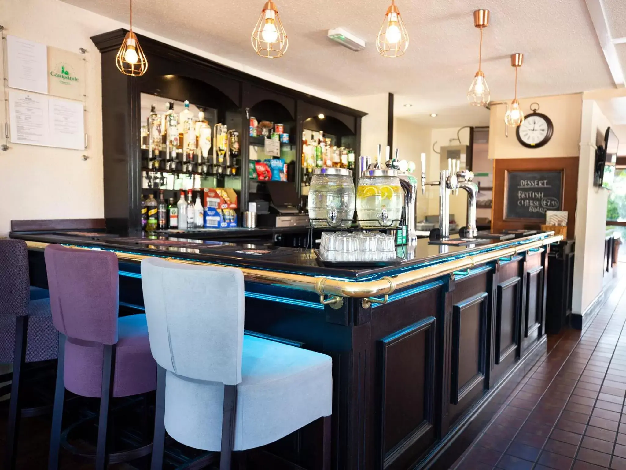 Restaurant/places to eat, Lounge/Bar in Campanile Milton Keynes - Fenny Stratford