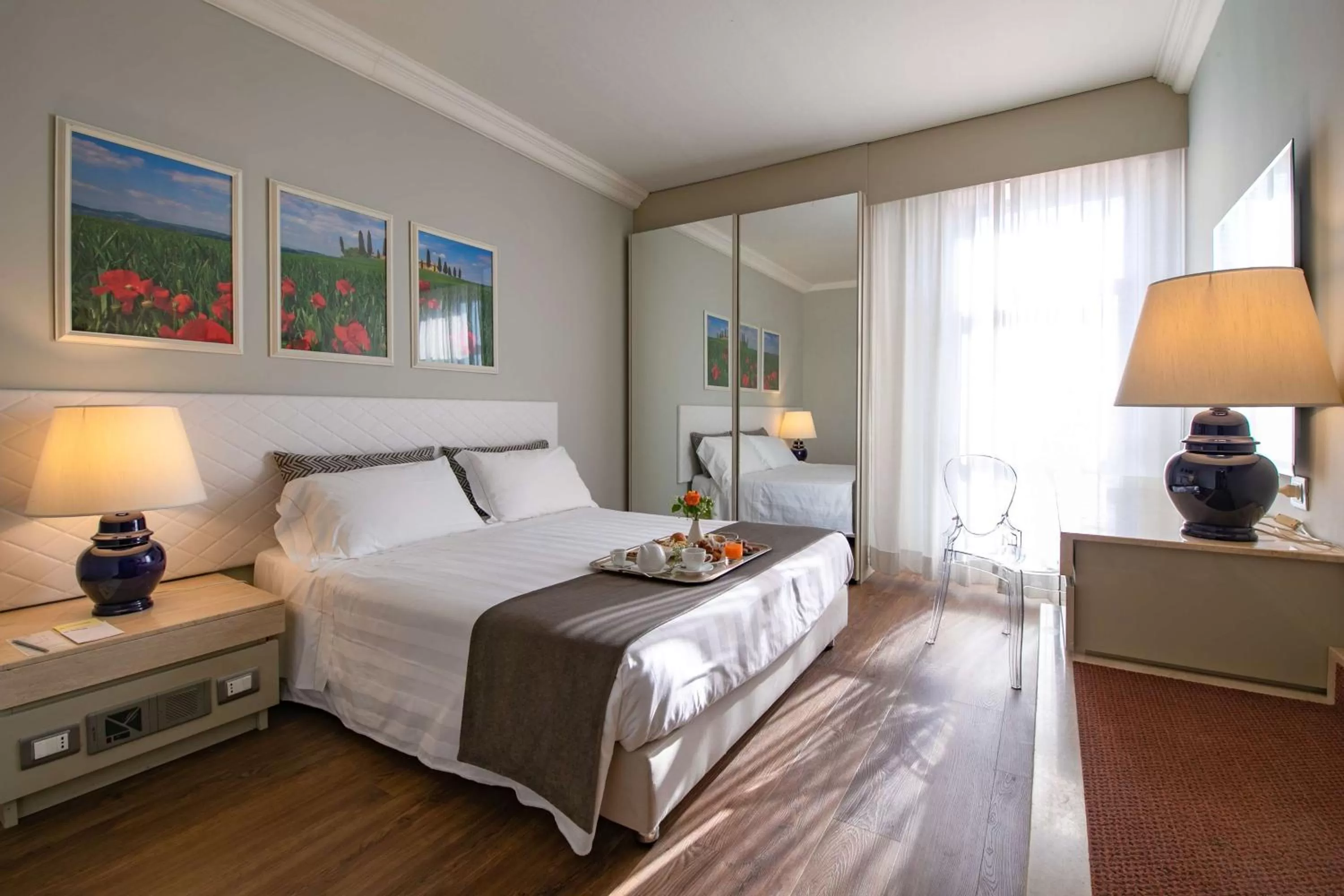 Bedroom, Bed in Etrusco Arezzo Hotel - Sure Hotel Collection by Best Western