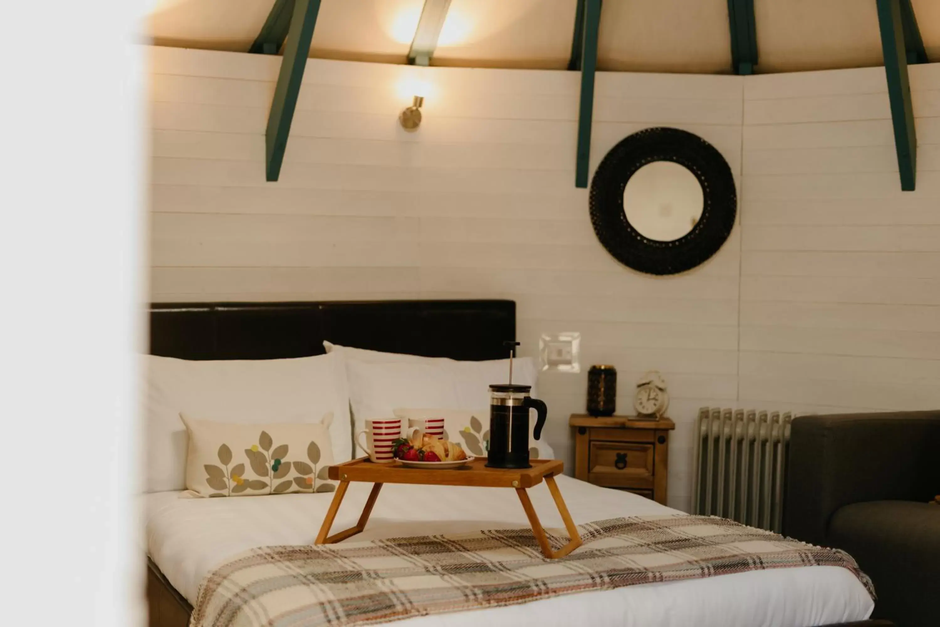 Bed in Little England Retreats - Cottage, Yurt and Shepherd Huts