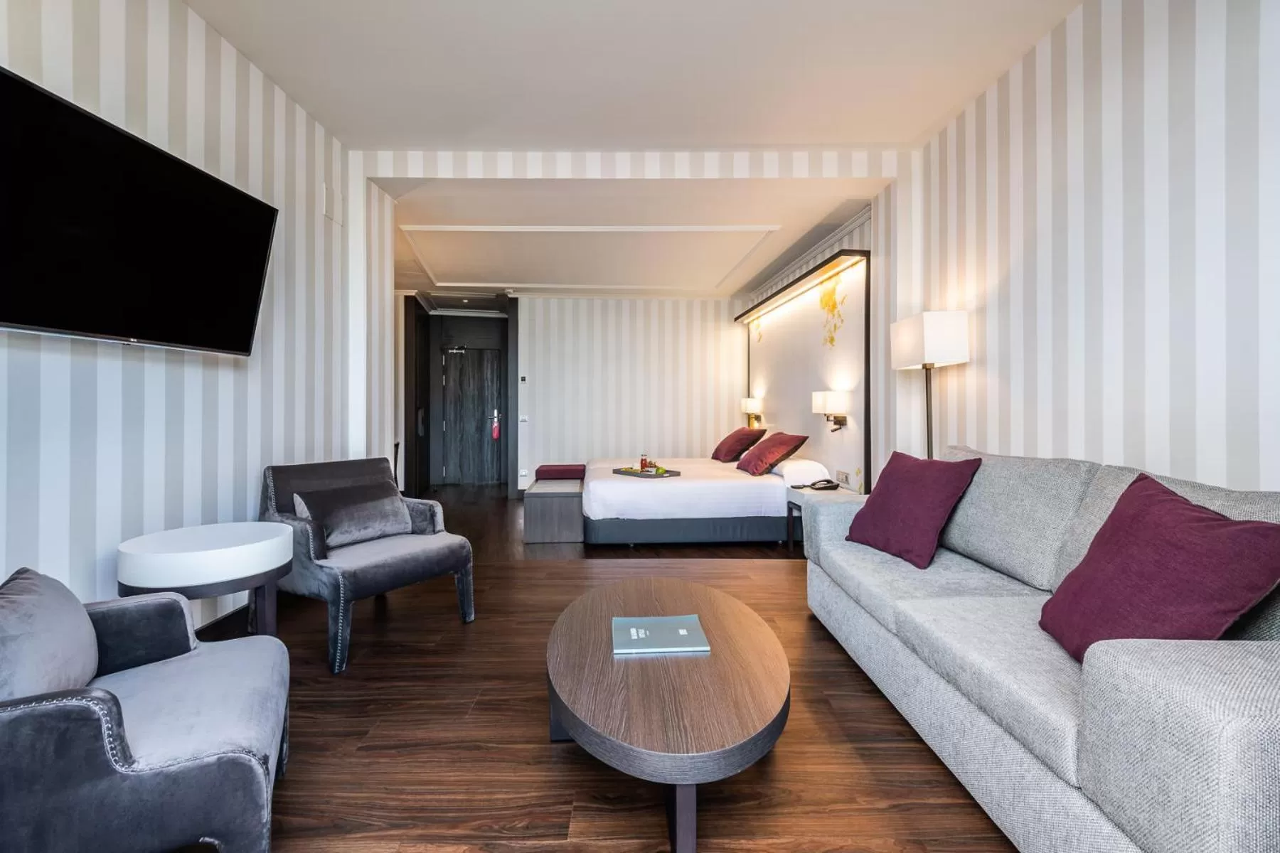 Bed in Intelier Palacio San Martin