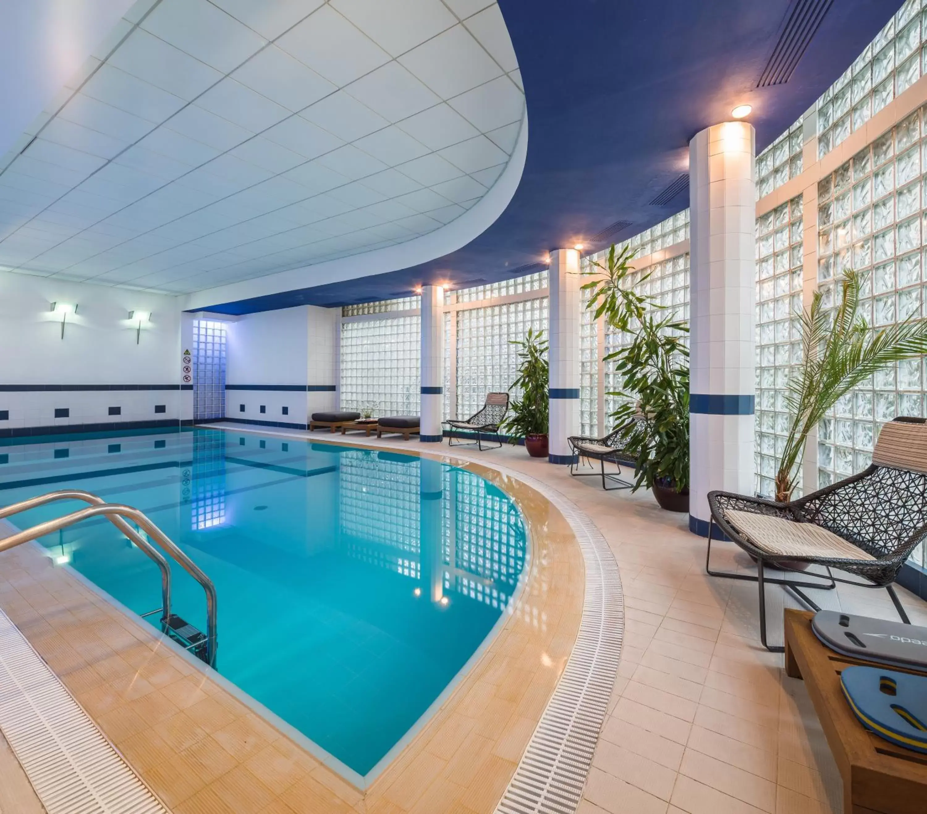 Spa and wellness centre/facilities, Swimming Pool in InterContinental Athenee Palace Bucharest, an IHG Hotel