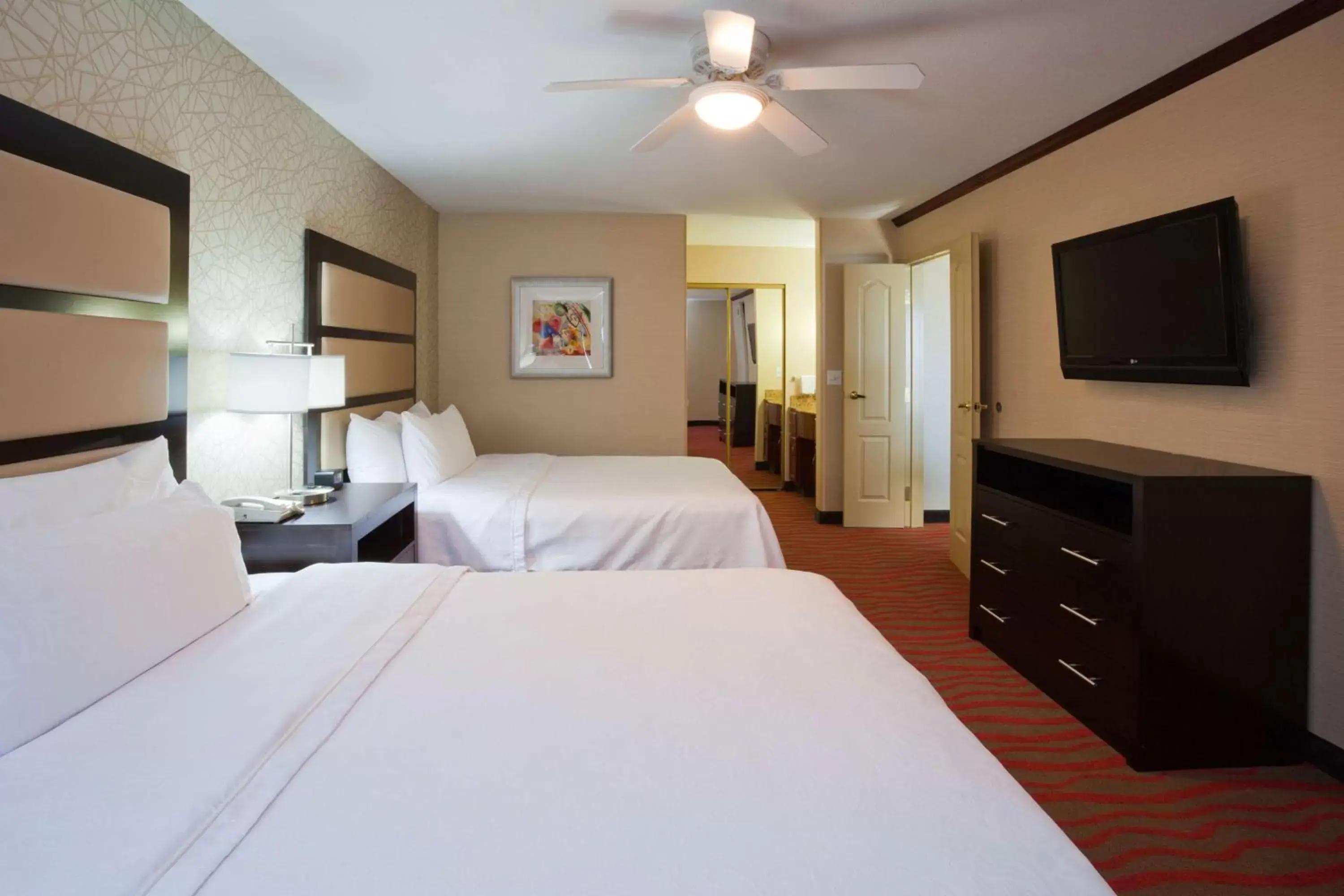 Bedroom, Bed in Homewood Suites by Hilton Sioux Falls