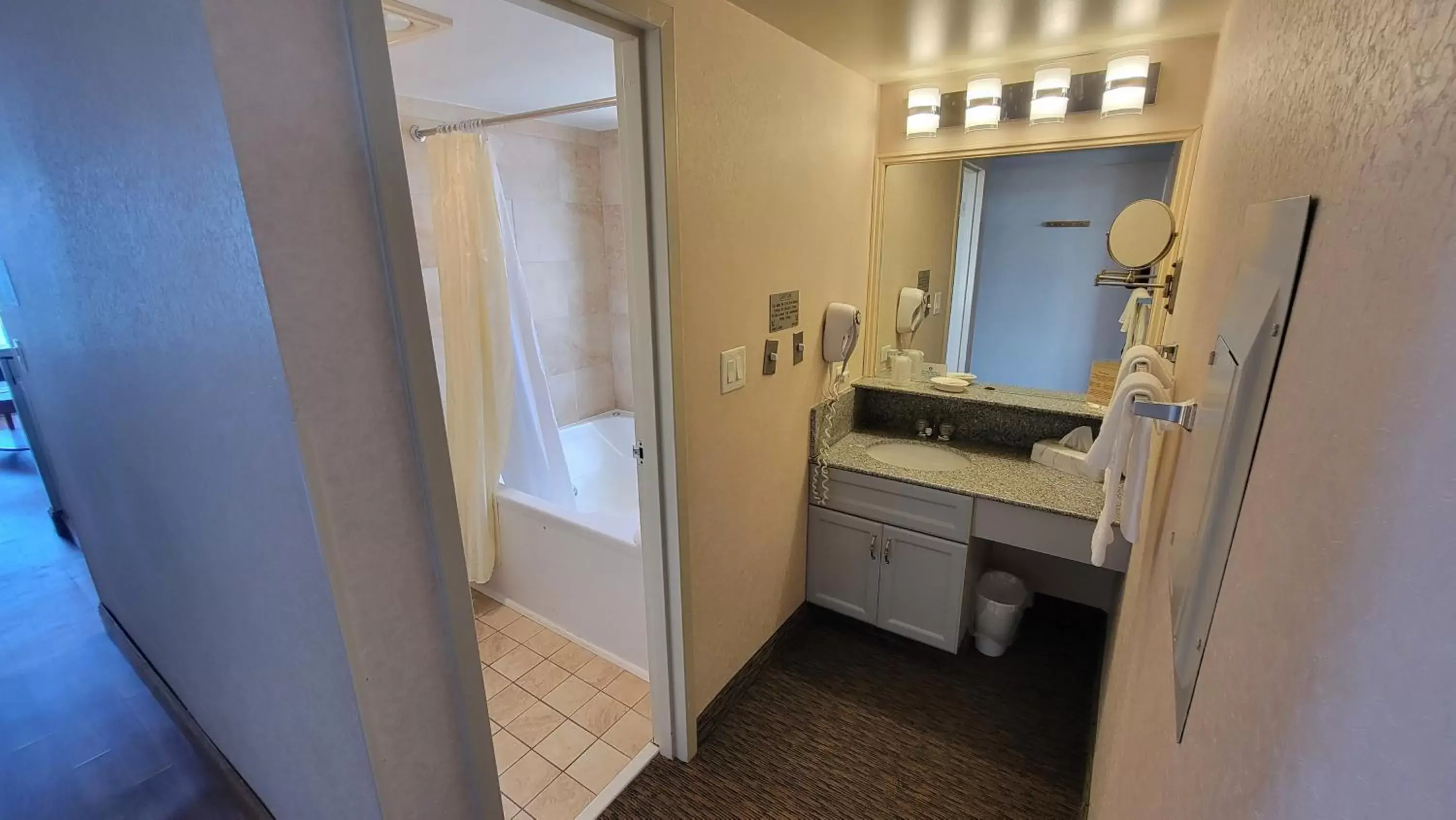 Shower, Bathroom in Four Sails Resort