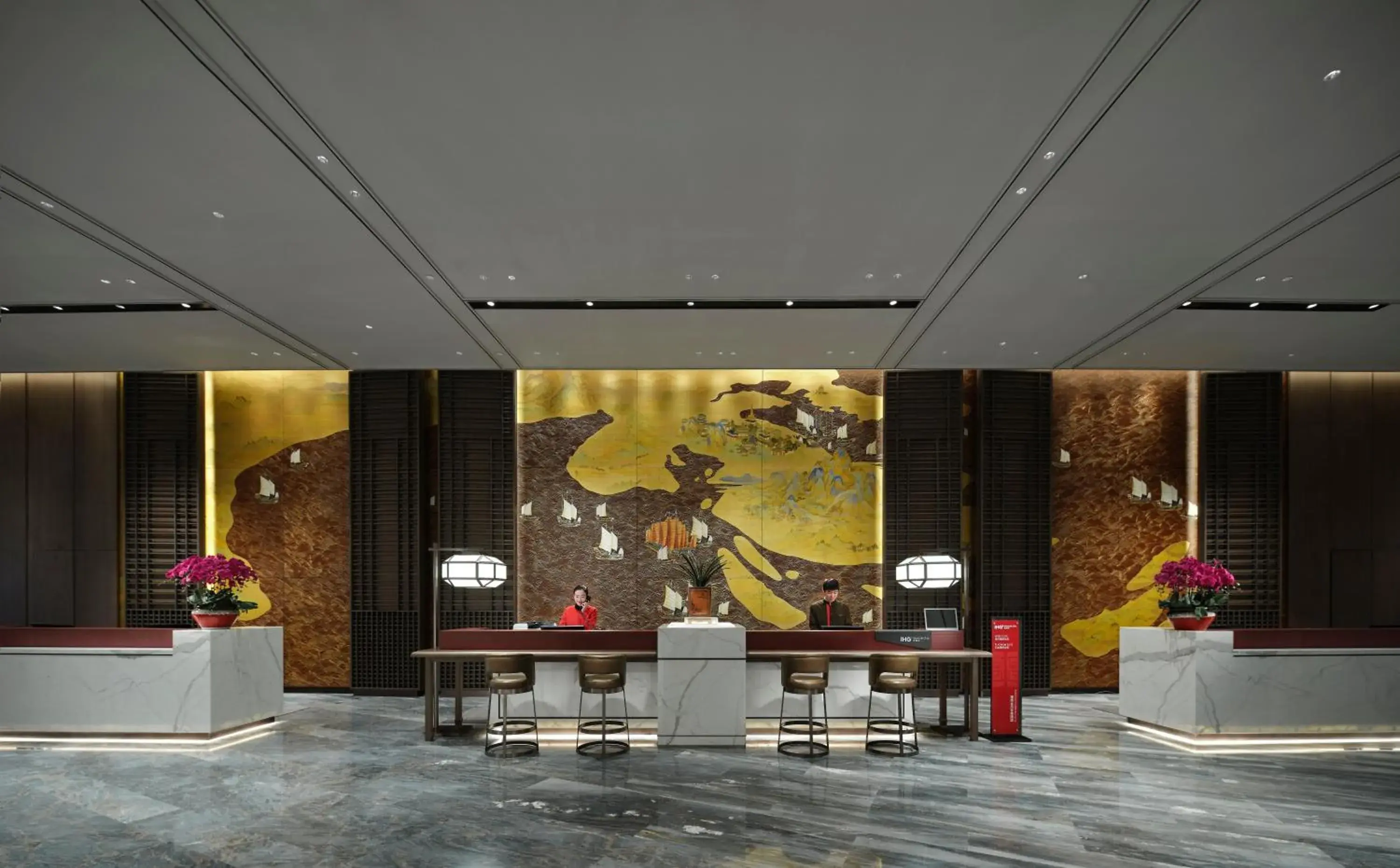 Lobby or reception in HUALUXE Nanjing Yangtze River, an IHG Hotel