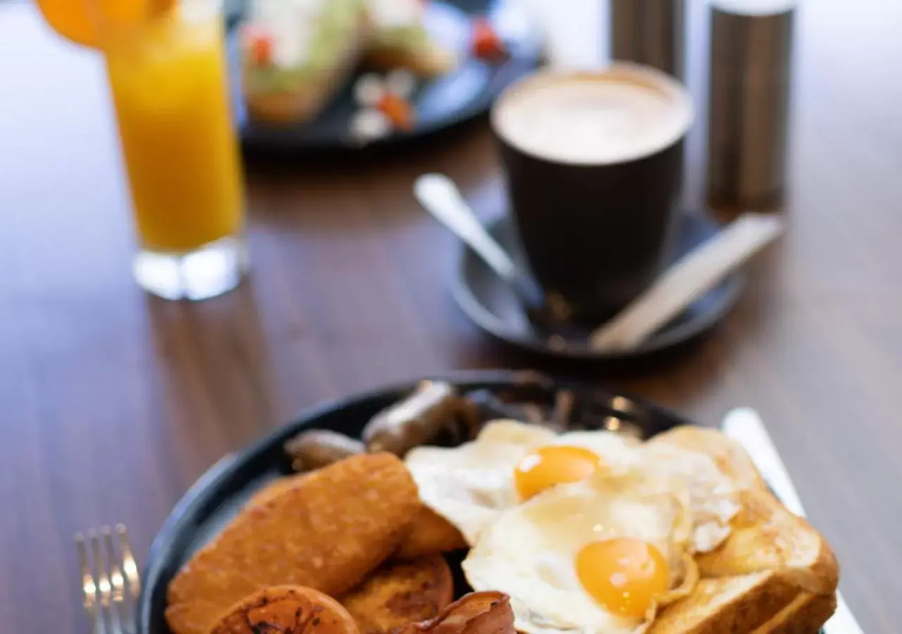 Breakfast in H on Mitchell Apartment Hotel