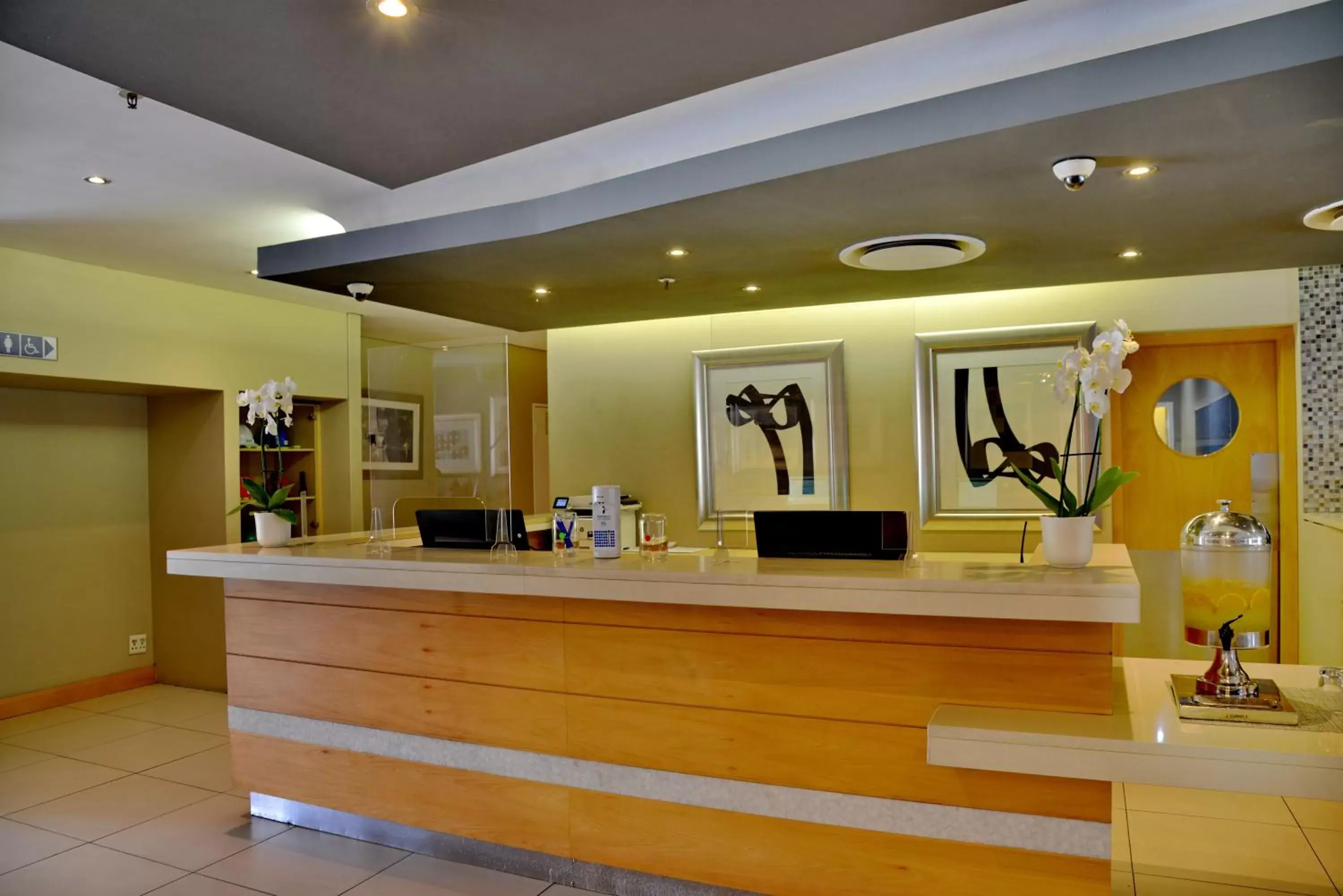 Property building, Lobby/Reception in ANEW Hotel Roodepoort Johannesburg