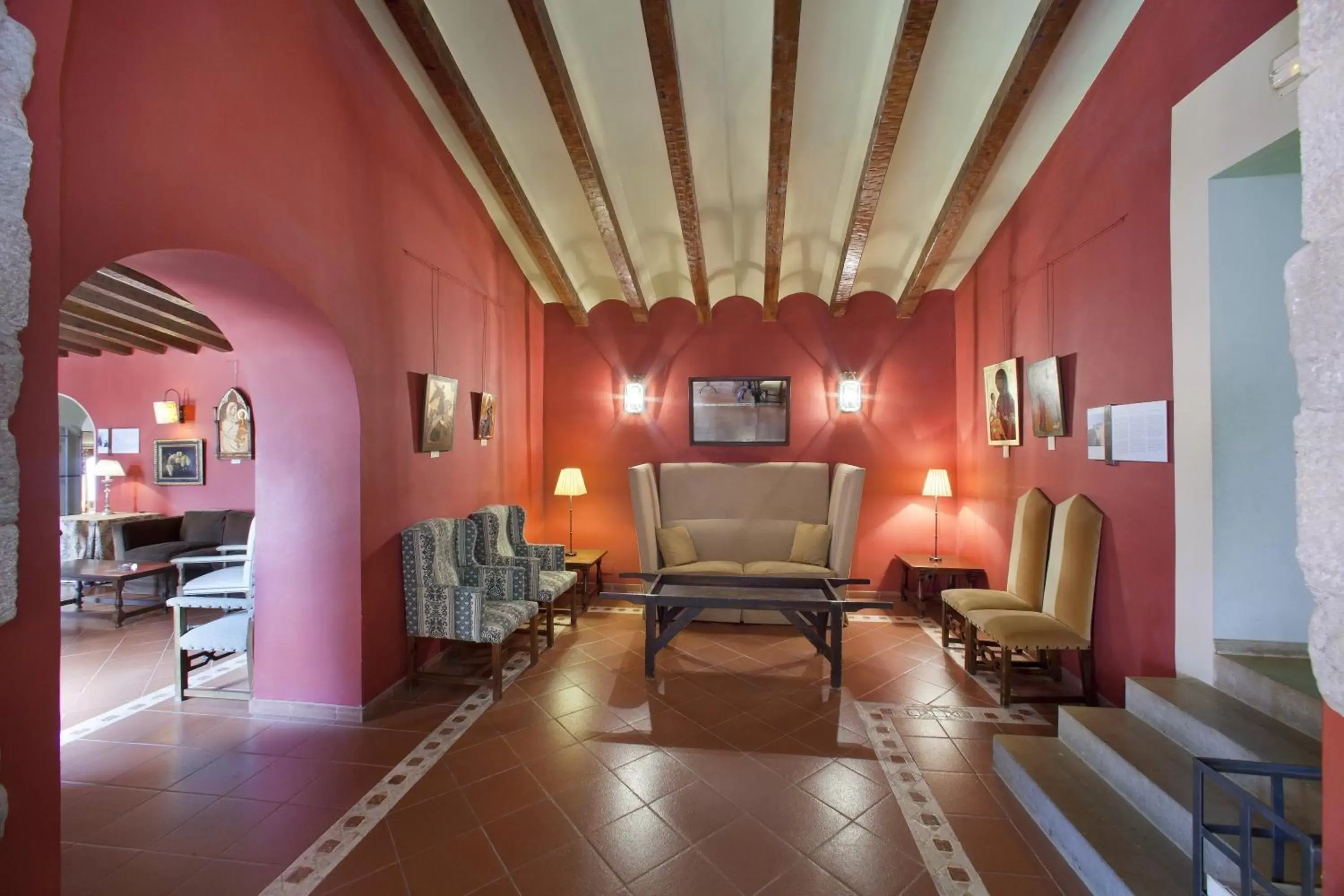 Lobby or reception, Seating Area in Parador de Cardona