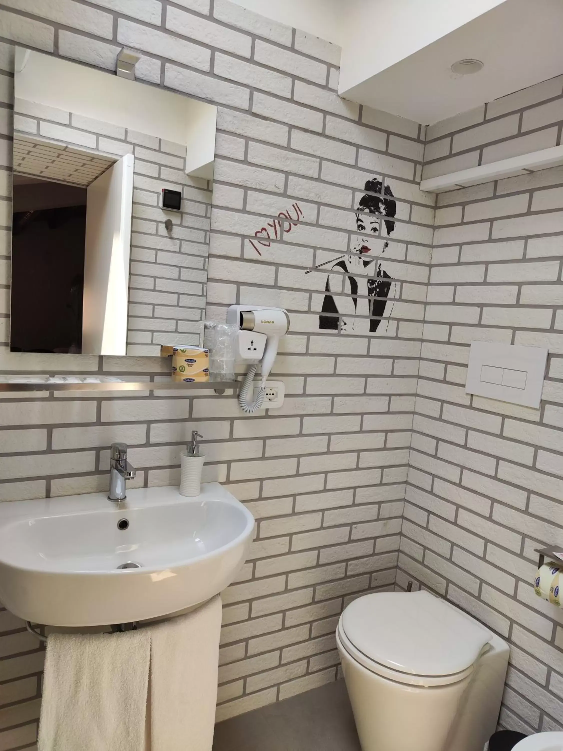 Toilet, Bathroom in San Francesco Rooms and Apartment with Terrace in Palermo