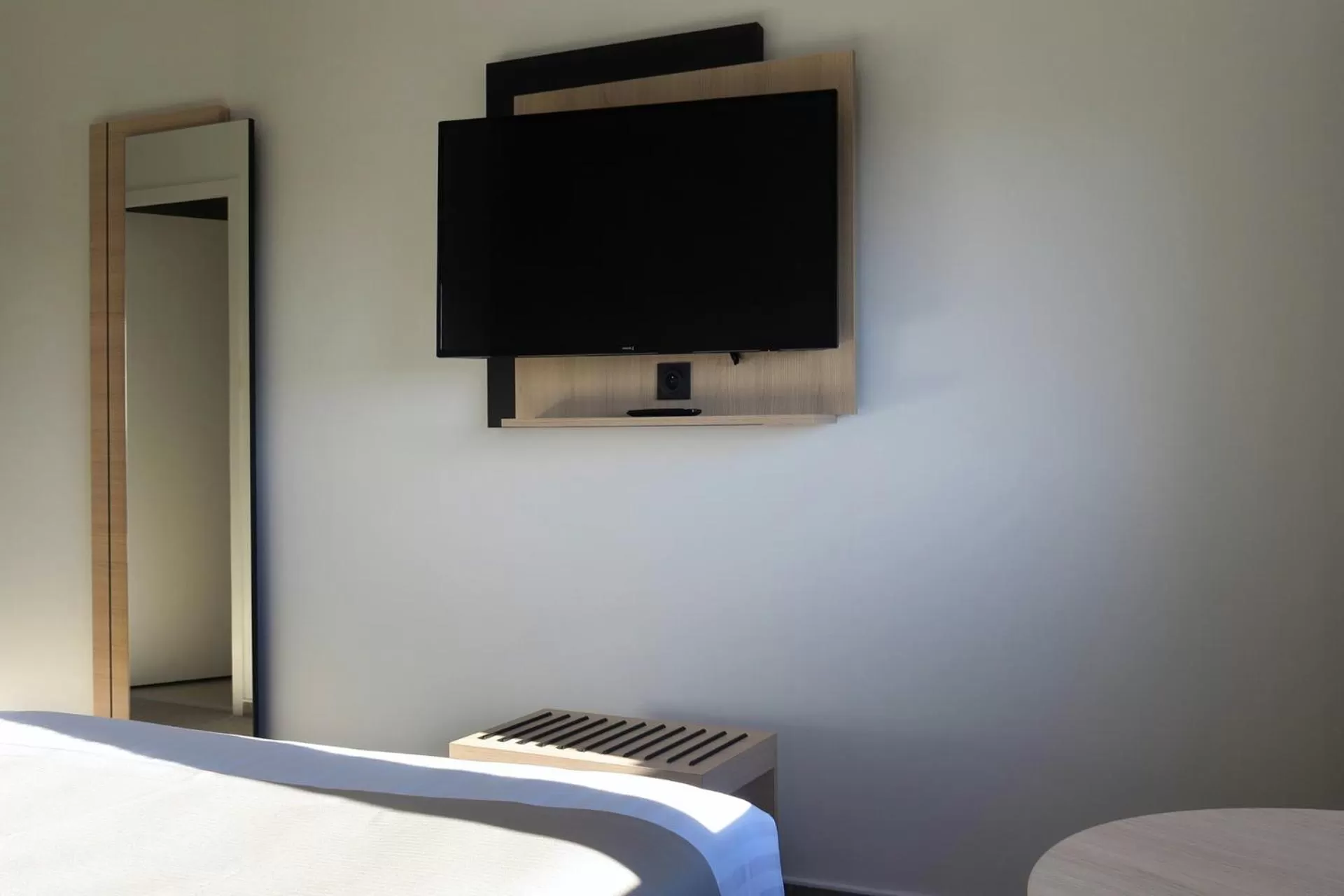 Bed in Hôtel Akena Troyes - La Chapelle St-Luc