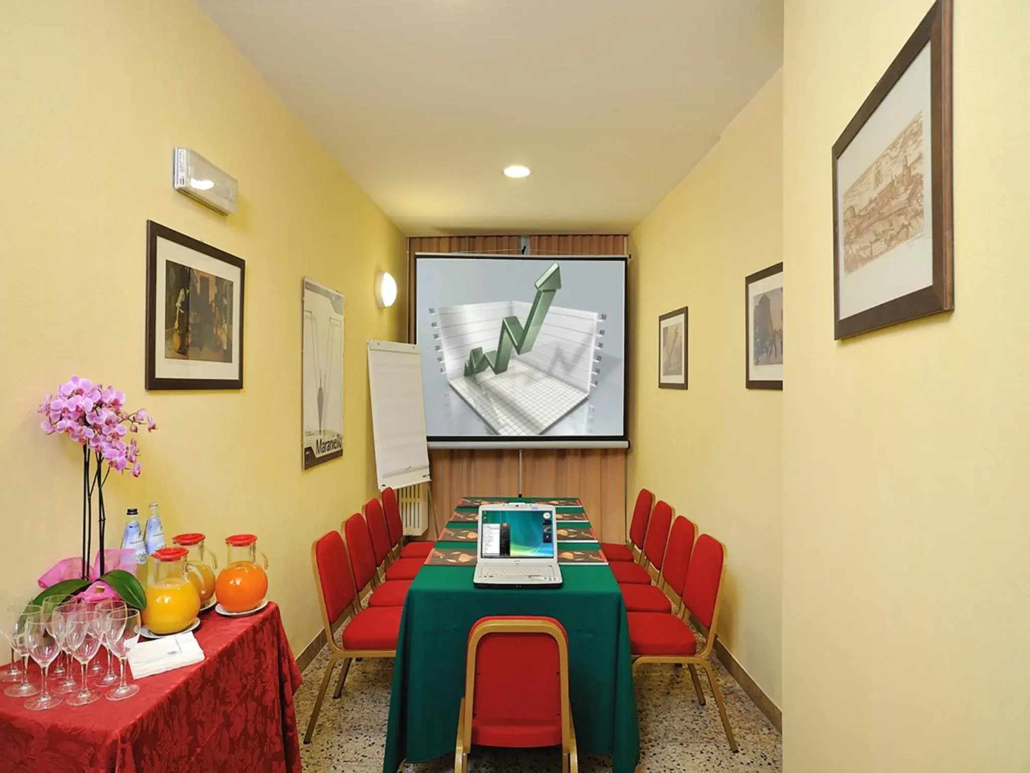 Business facilities in Albergo San Domenico