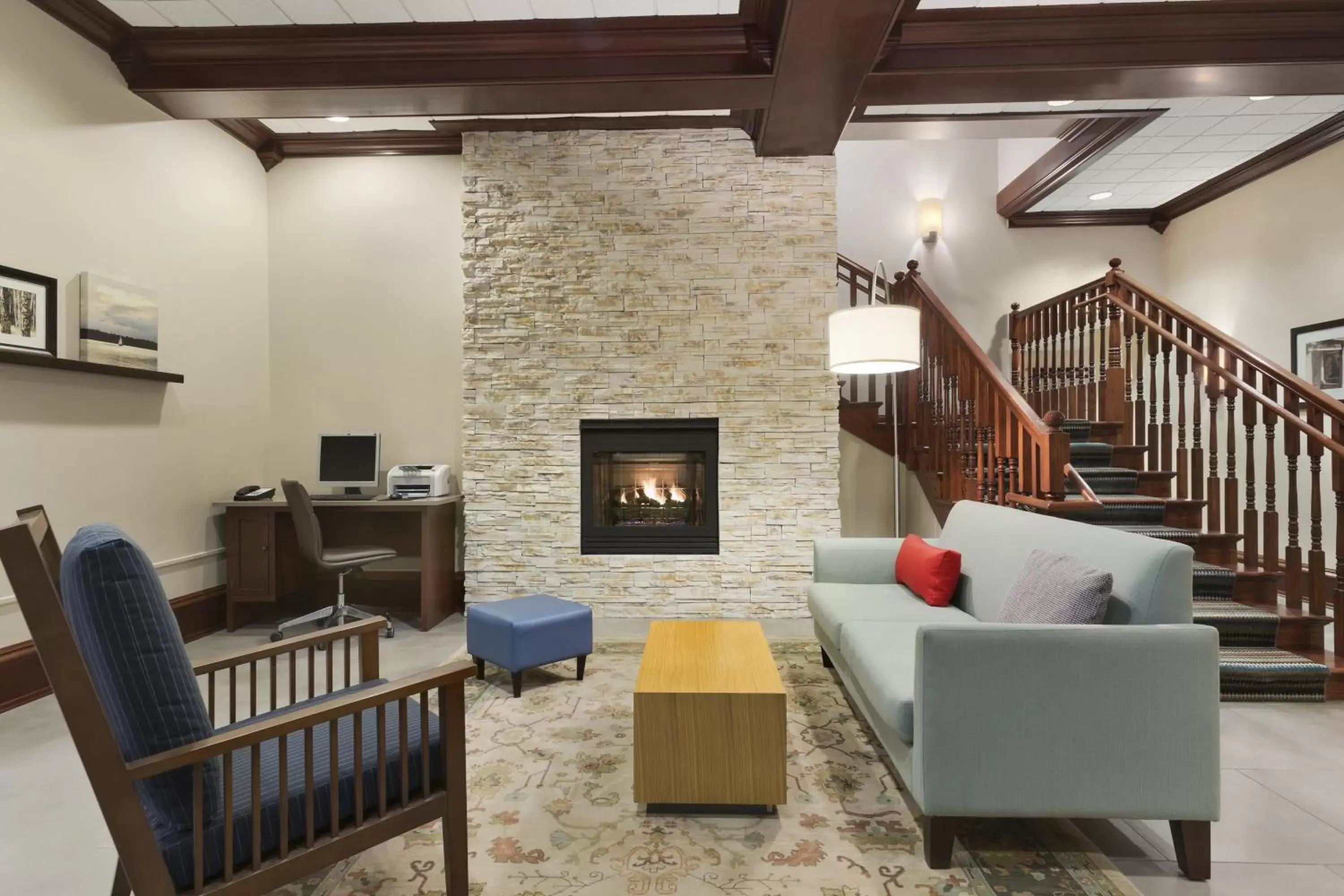 Lobby or reception, Lounge/Bar in Country Inn & Suites by Radisson, Wausau, WI