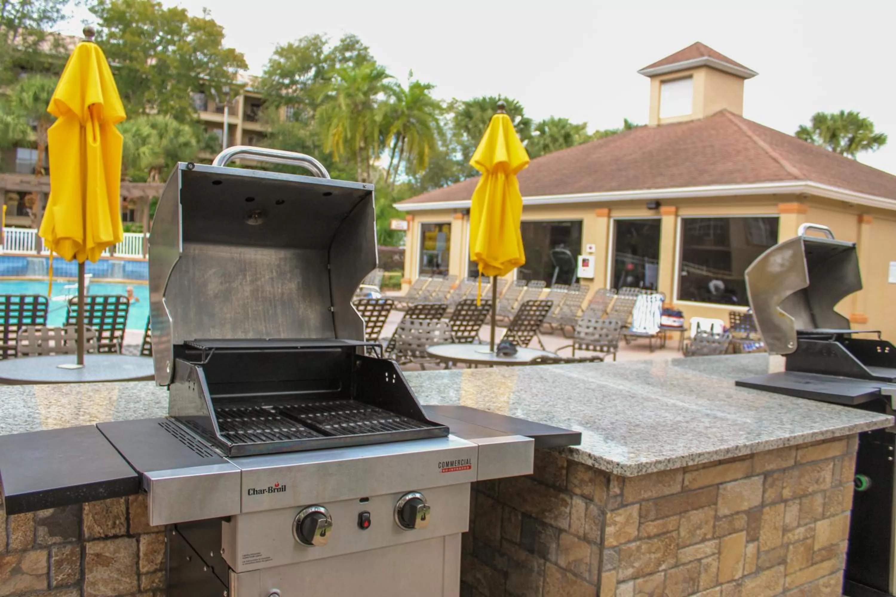 BBQ facilities in Hilton Vacation Club Aqua Sol Orlando West
