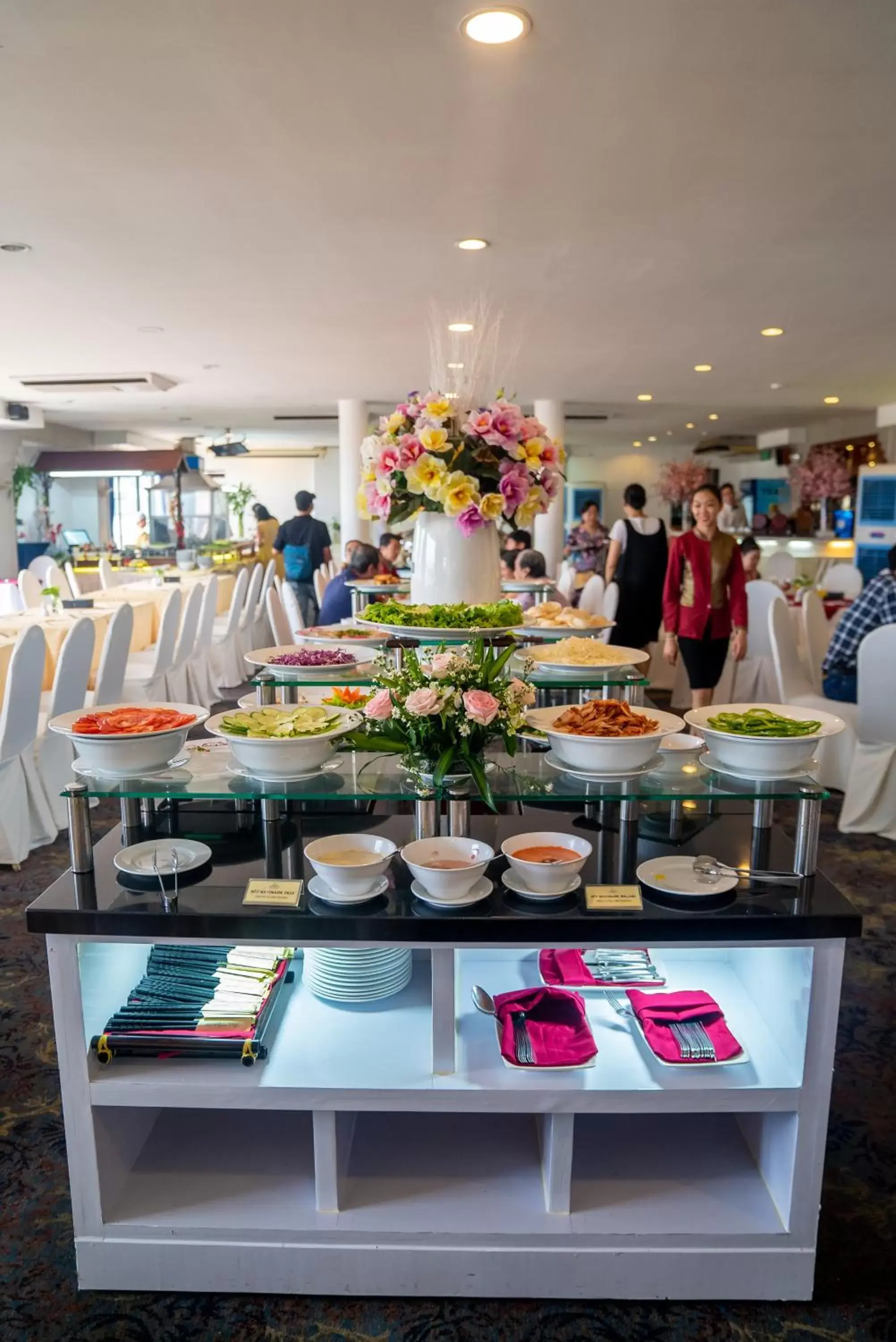 Buffet breakfast in Oscar Saigon Hotel