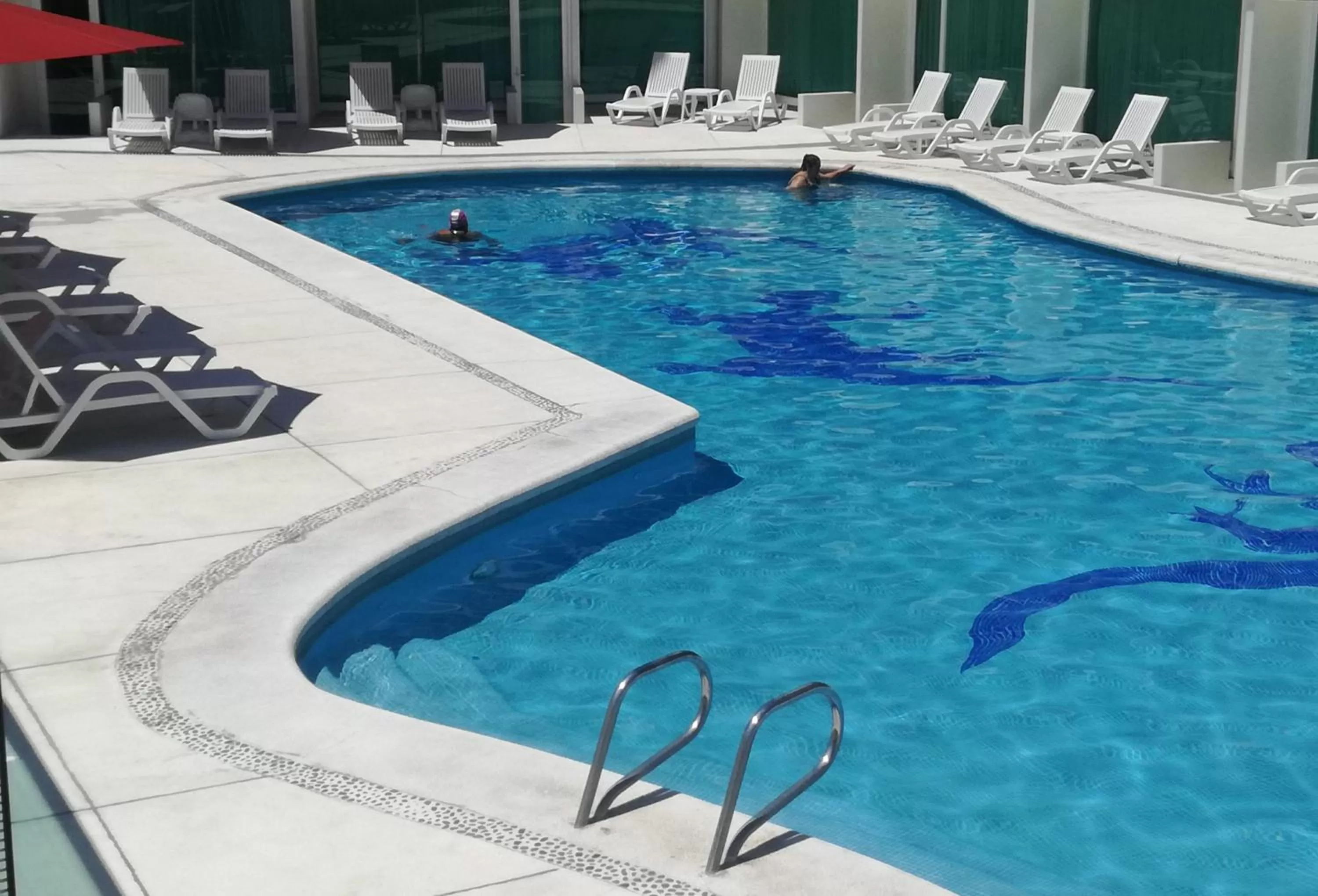 Swimming pool in We Hotel Acapulco