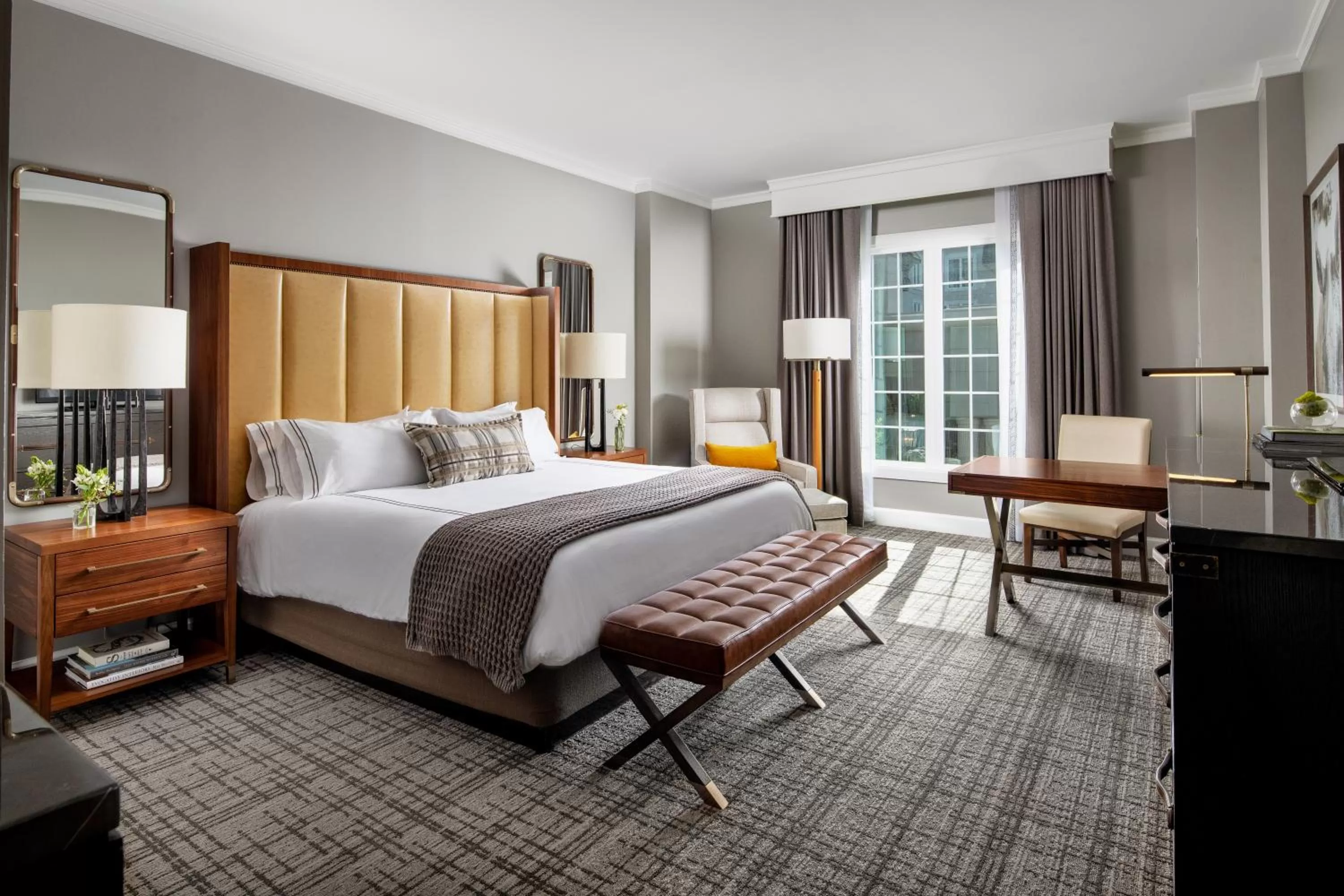 Bedroom, Bed in Chateau Elan Winery