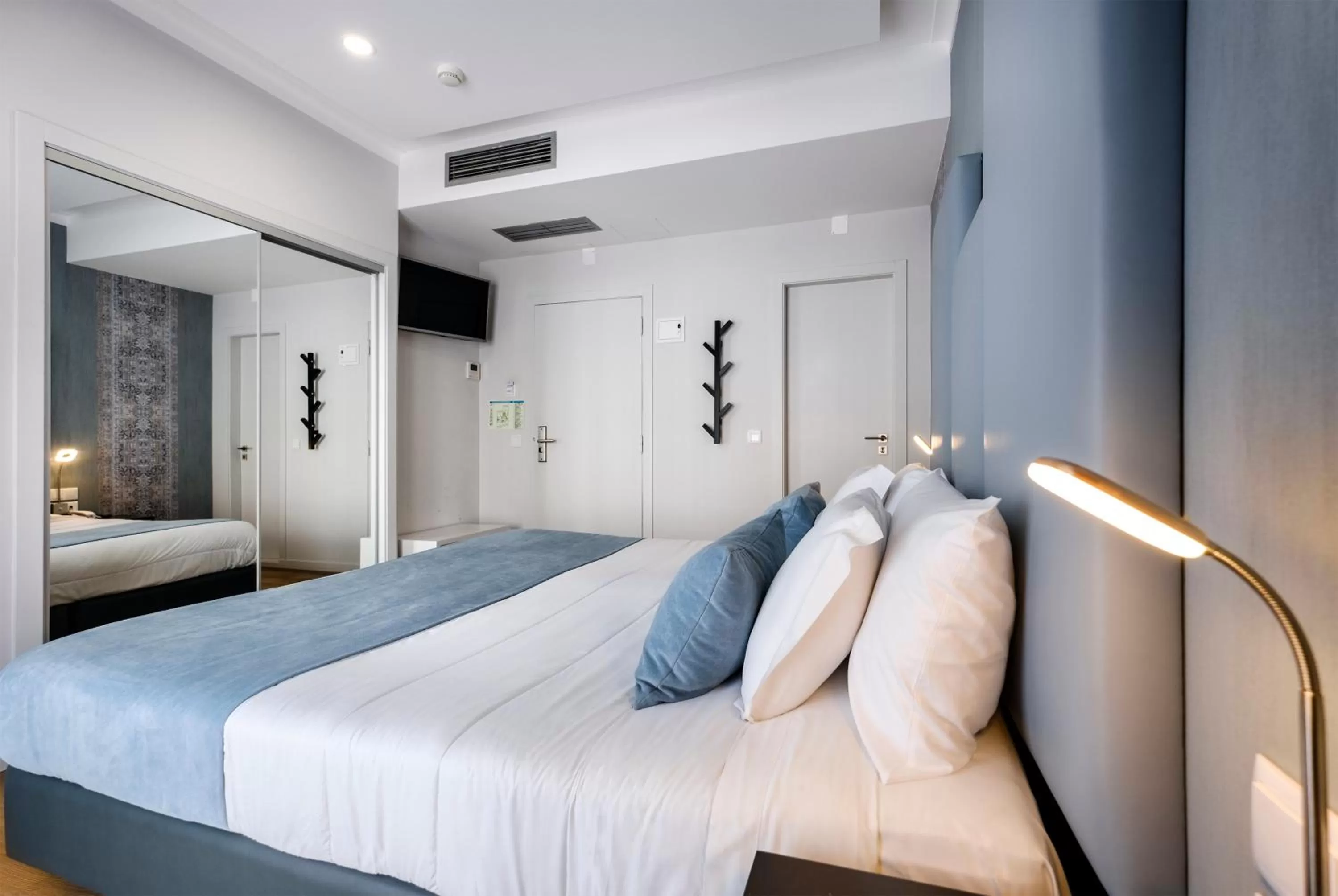 Bedroom, Bed in Hotel Rosa Mística by Umbral