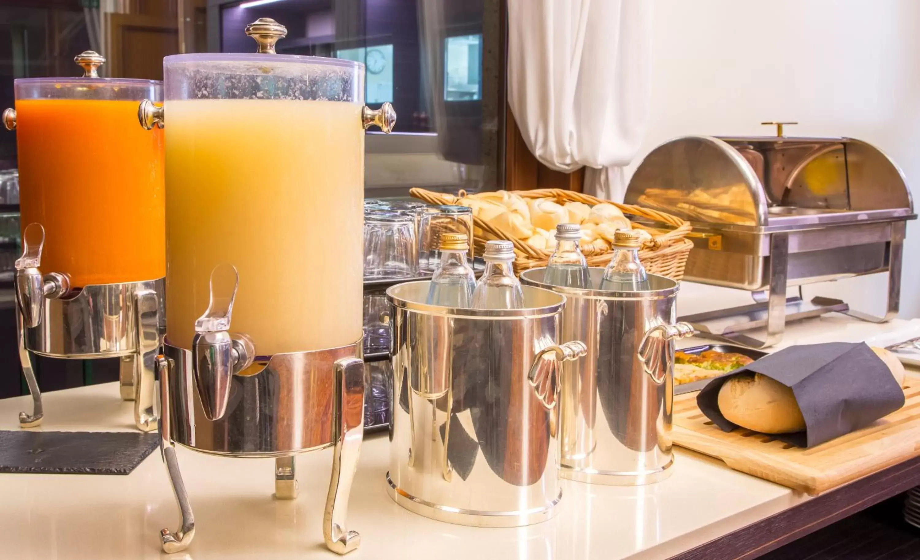 Buffet breakfast in Grande Albergo Roma