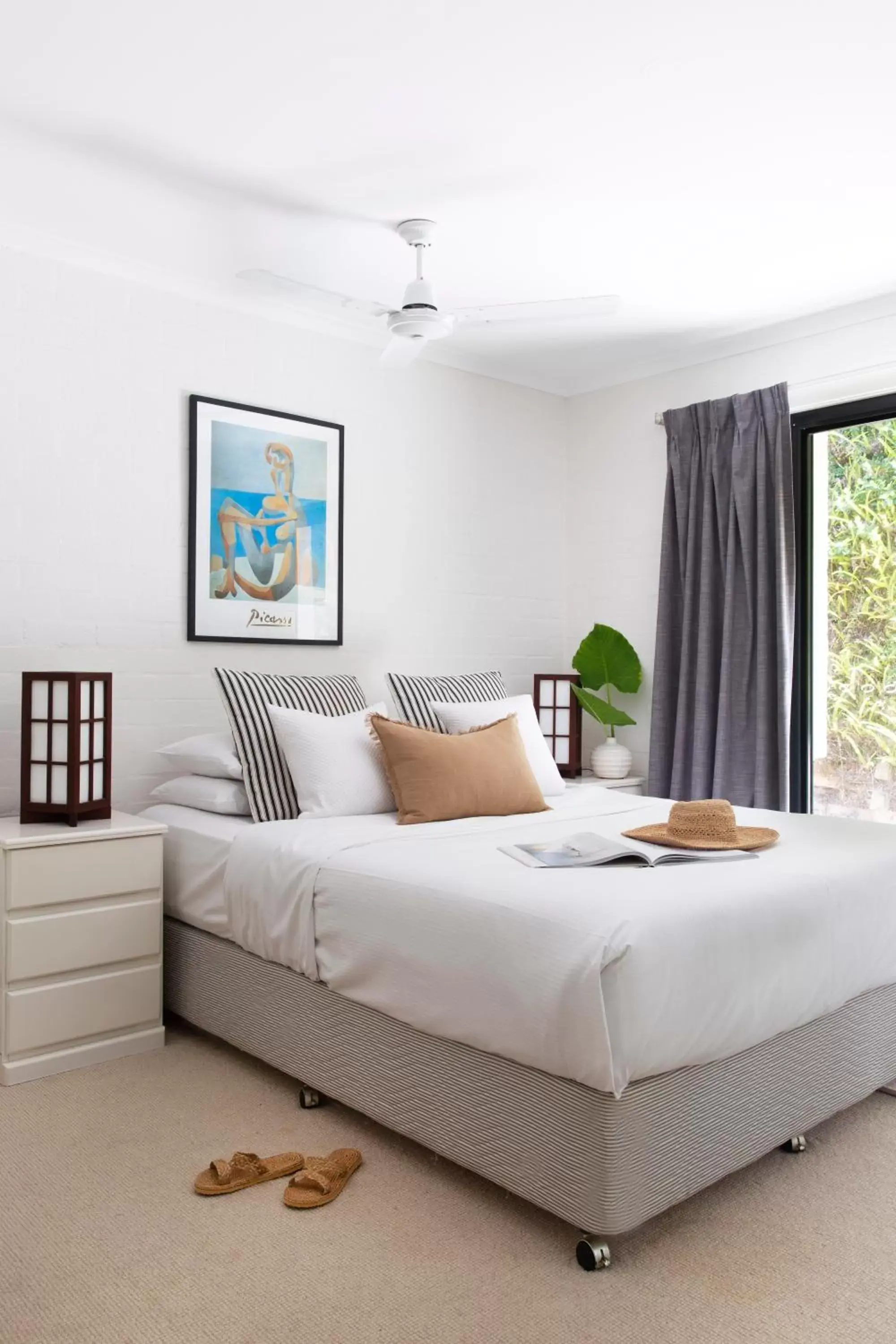 Bedroom, Bed in The Oasis Apartments and Treetop Houses