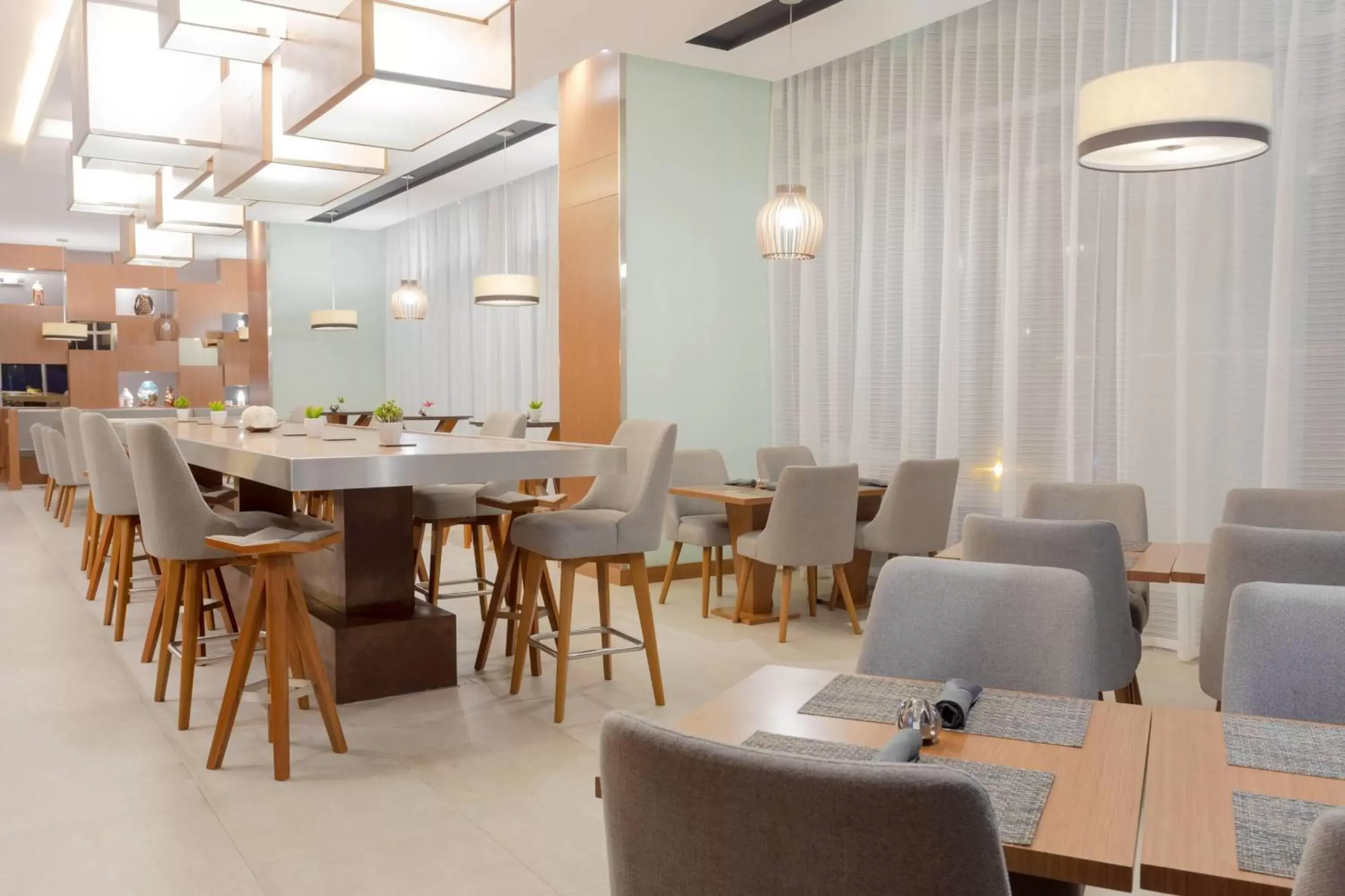 Kitchen or kitchenette, Restaurant/Places to Eat in AC Hotel By Marriott Santa Marta